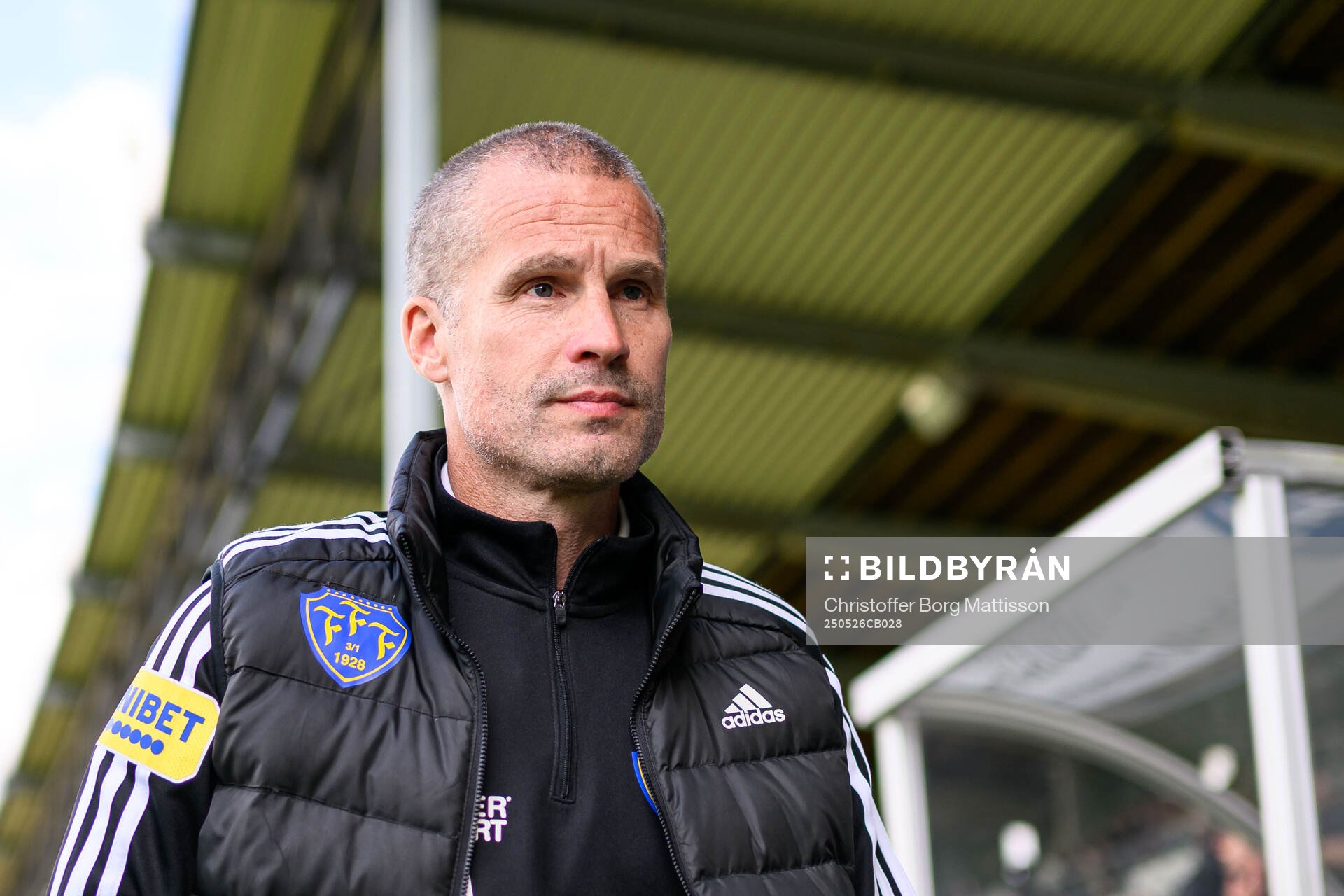 Falkenbergs tränare Christoffer Andersson inför fotbollsmatchen i Superettan mellan Landskrona och Falkenberg den 26 maj 2025 i Landskrona.
