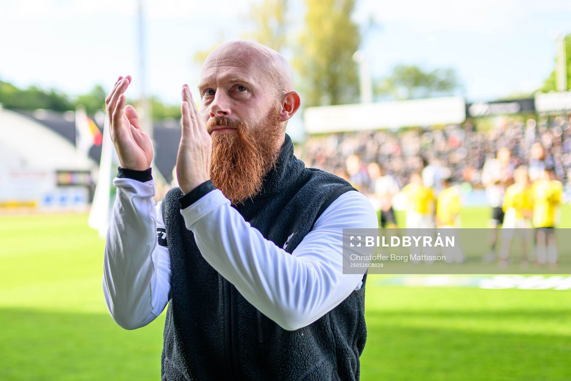 Landskronas tränare Max Mölder under fotbollsmatchen i Superettan mellan Landskrona och Falkenberg den 26 maj 2025 i Landskrona.