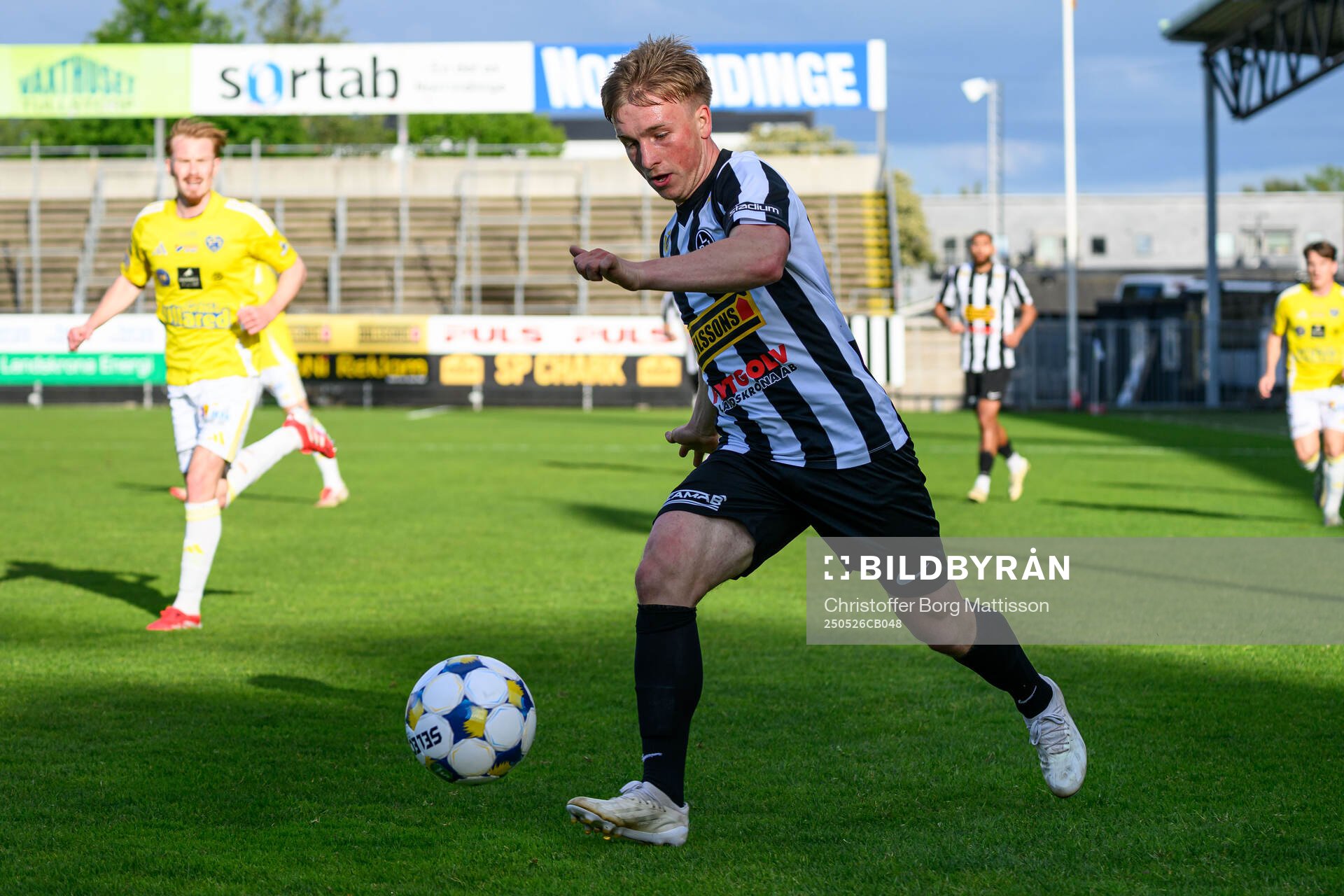 Landskronas Constantino Capotondi under fotbollsmatchen i Superettan mellan Landskrona och Falkenberg den 26 maj 2025 i Landskrona.