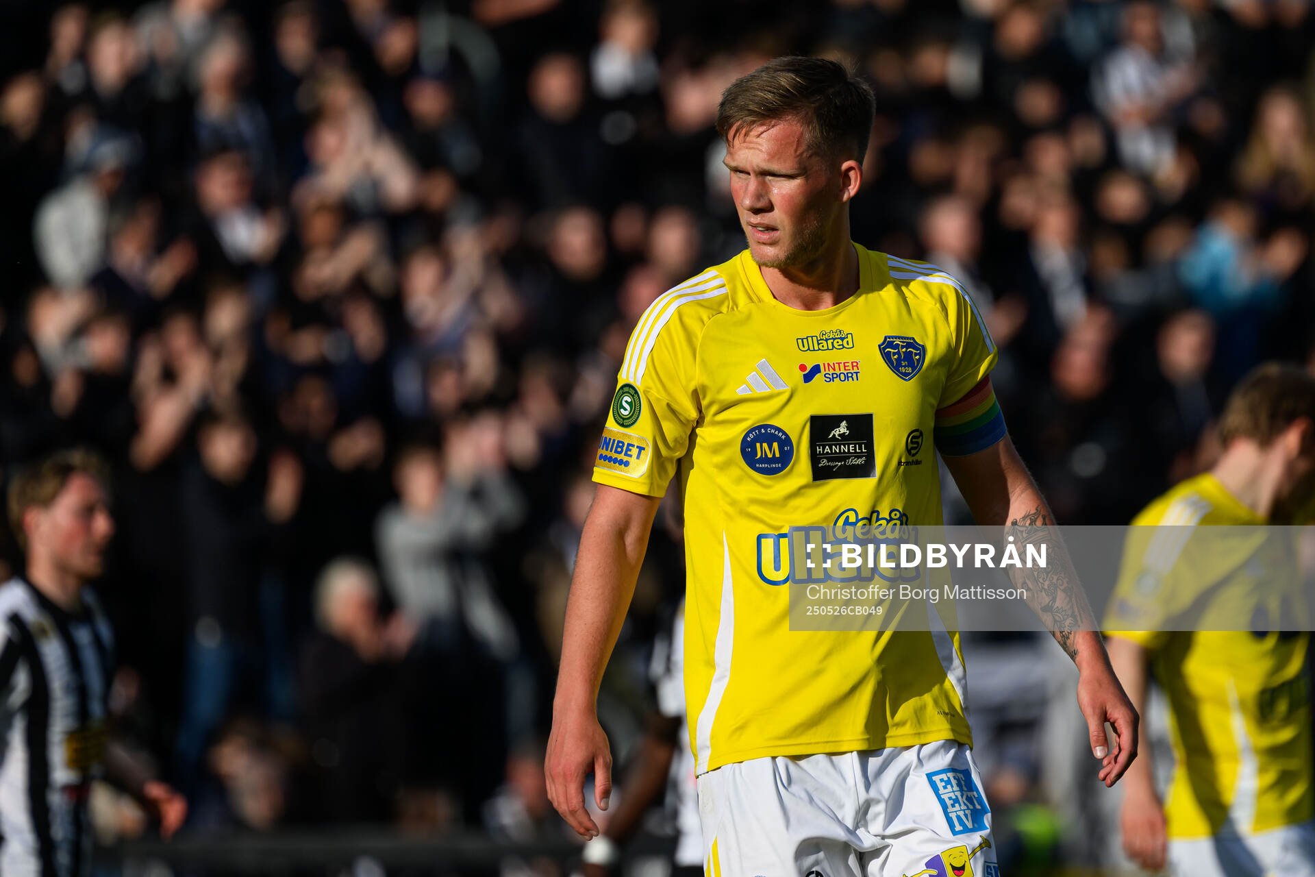 Falkenbergs Tim Stålheden under fotbollsmatchen i Superettan mellan Landskrona och Falkenberg den 26 maj 2025 i Landskrona.