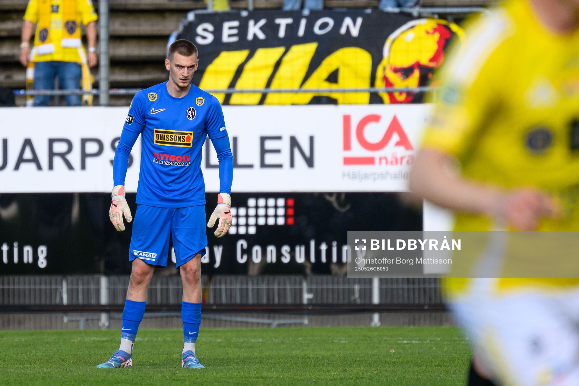 Landskronas målvakt Marcus Pettersson under fotbollsmatchen i Superettan mellan Landskrona och Falkenberg den 26 maj 2025 i Landskrona.