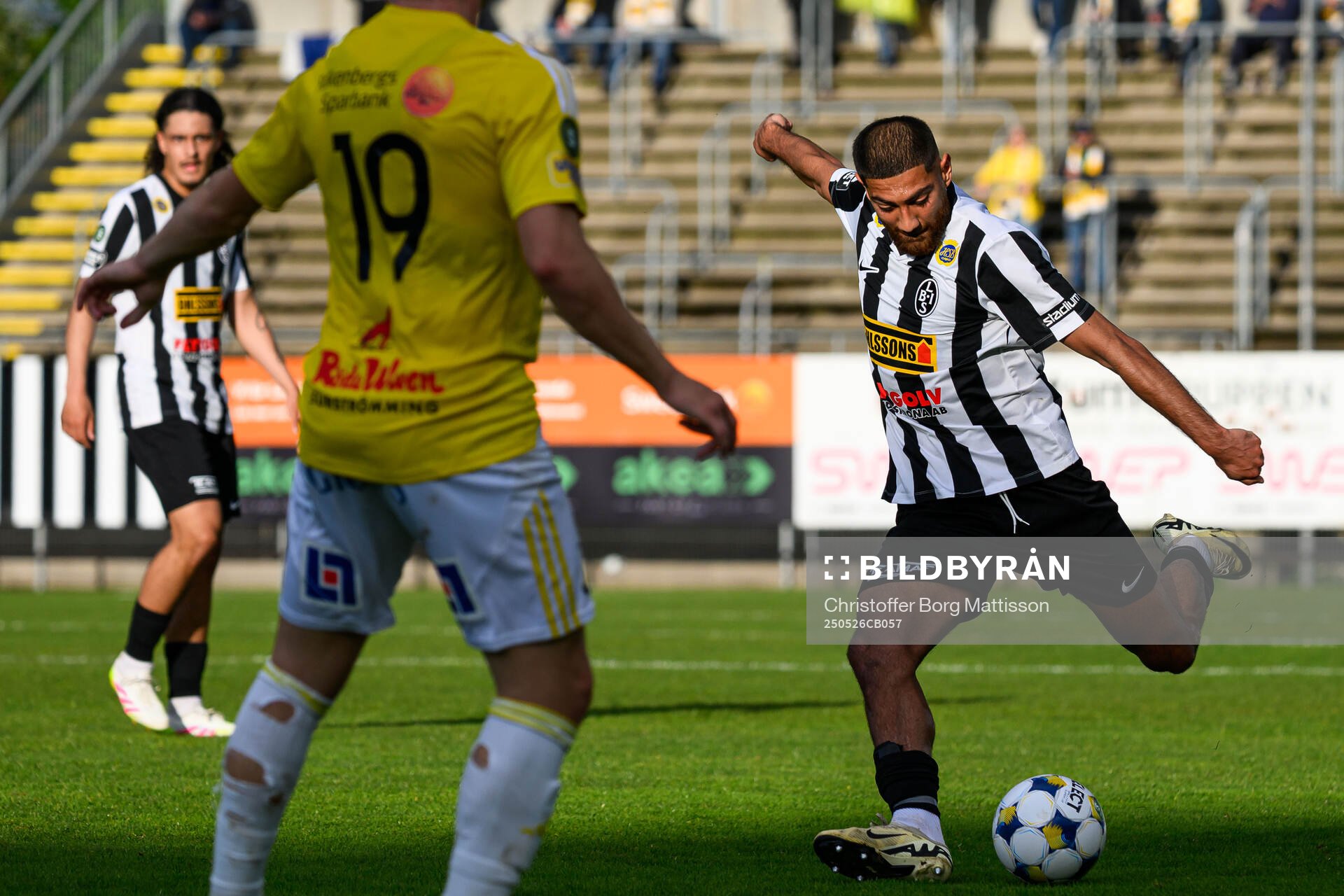 Landskronas Rassa Rahmani under fotbollsmatchen i Superettan mellan Landskrona och Falkenberg den 26 maj 2025 i Landskrona.