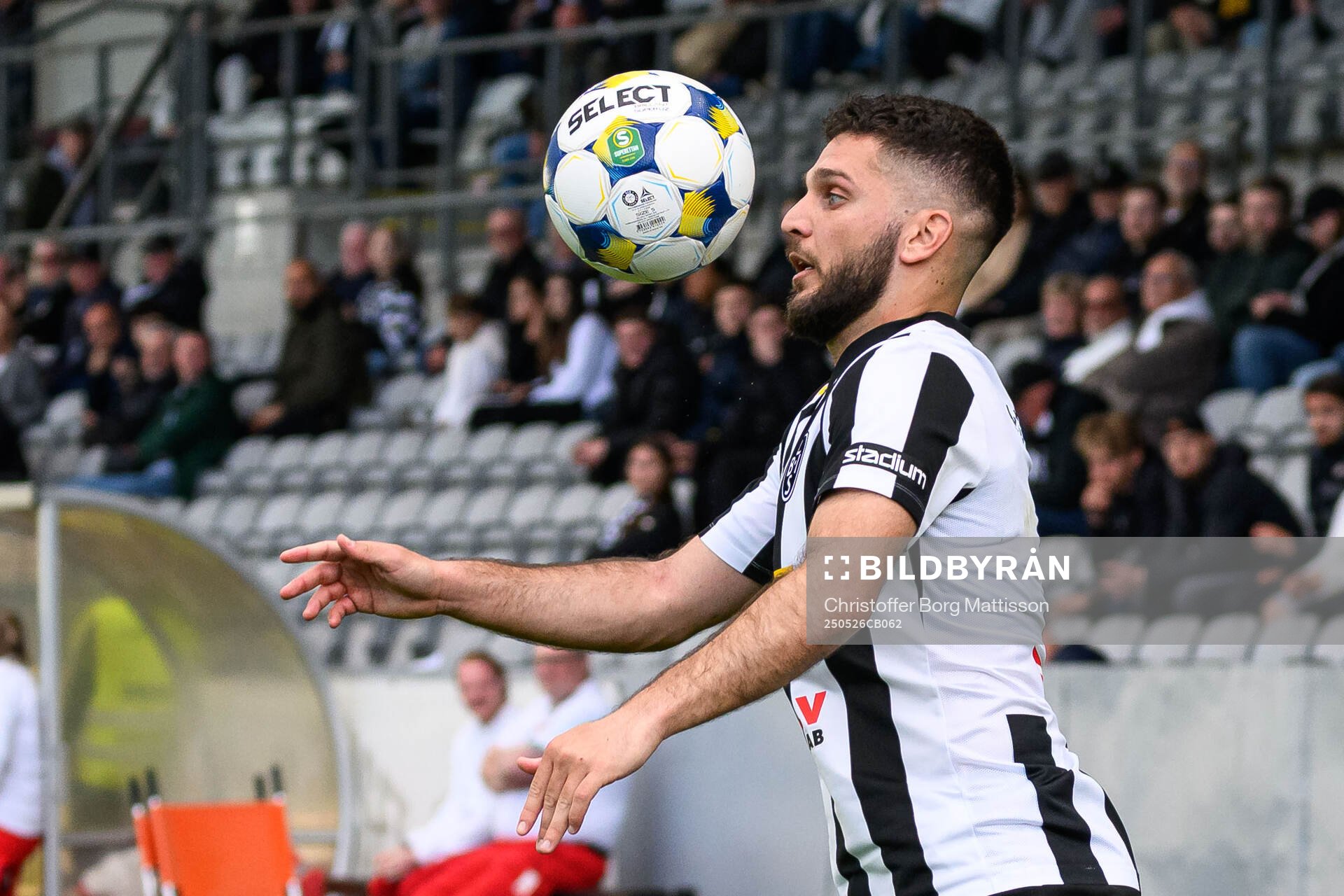 Landskronas Edi Sylisufaj under fotbollsmatchen i Superettan mellan Landskrona och Falkenberg den 26 maj 2025 i Landskrona.