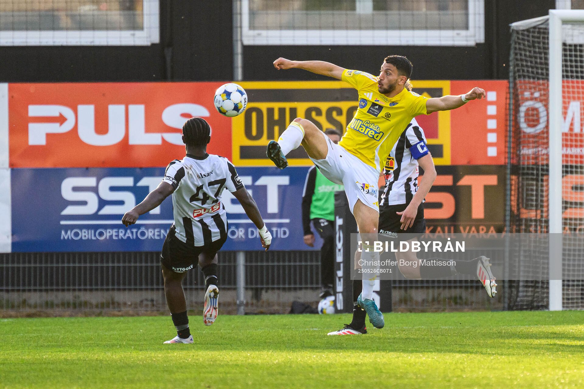 Falkenbergs Leonardo Farah Shahin under fotbollsmatchen i Superettan mellan Landskrona och Falkenberg den 26 maj 2025 i Landskrona.