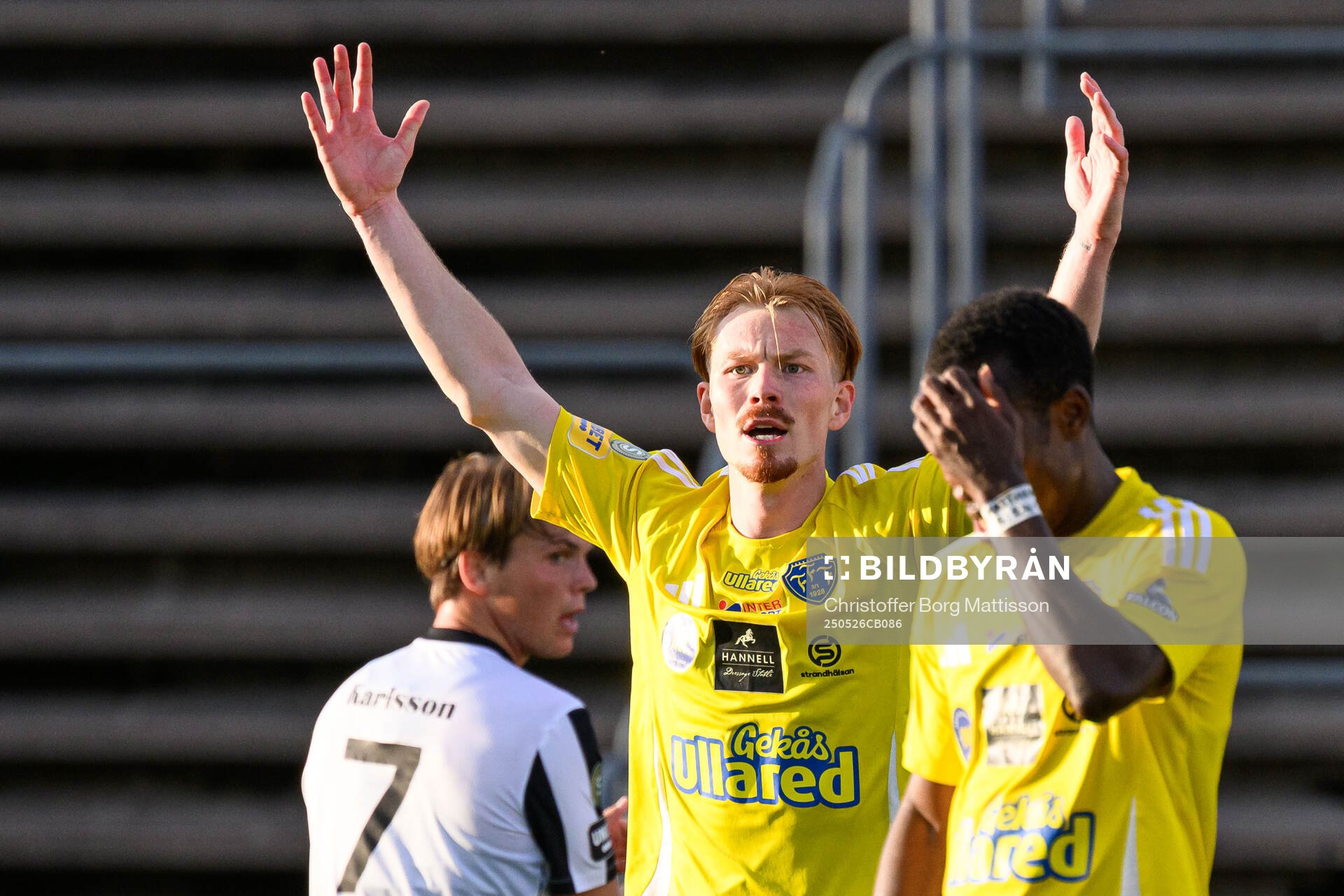 Falkenbergs Linus Borgström reagerar under fotbollsmatchen i Superettan mellan Landskrona och Falkenberg den 26 maj 2025 i Landskrona.