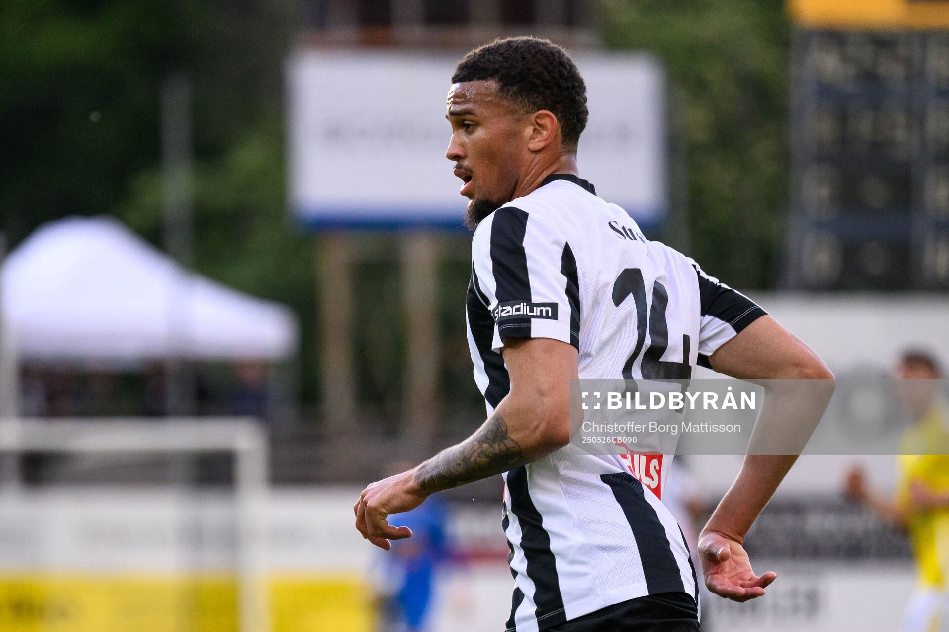 Landskronas Cameron Streete under fotbollsmatchen i Superettan mellan Landskrona och Falkenberg den 26 maj 2025 i Landskrona.