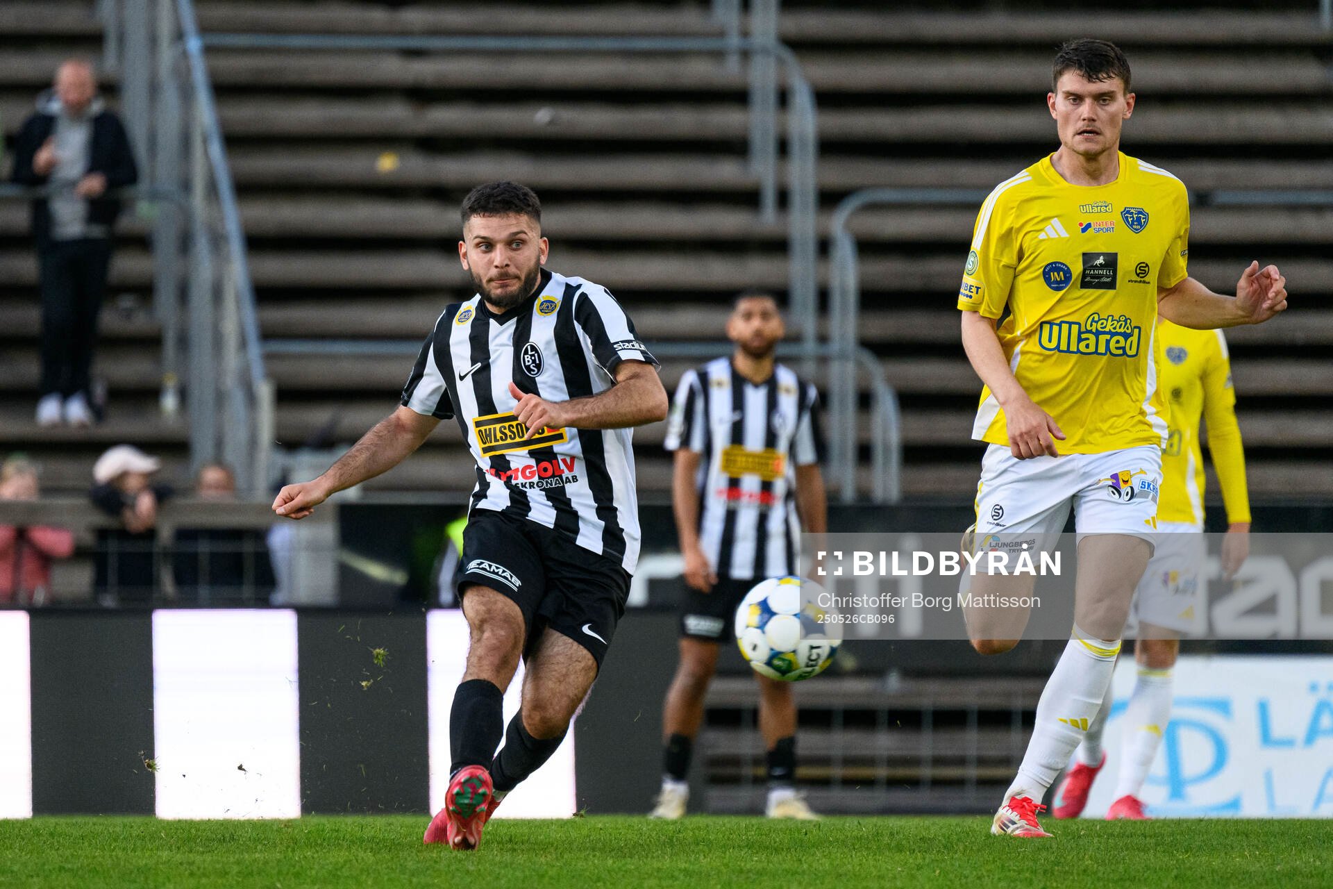 Landskronas Edi Sylisufaj under fotbollsmatchen i Superettan mellan Landskrona och Falkenberg den 26 maj 2025 i Landskrona.