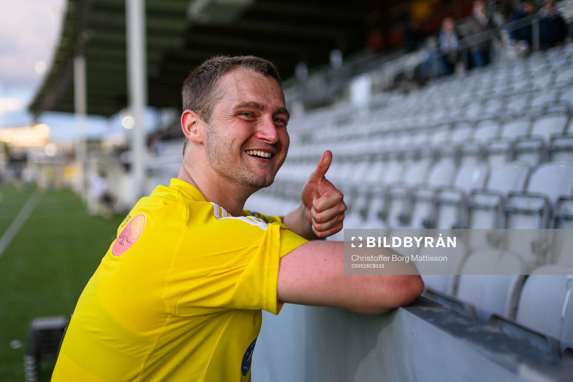 Falkenbergs Noel Hansson jublar efter fotbollsmatchen i Superettan mellan Landskrona och Falkenberg den 26 maj 2025 i Landskrona.