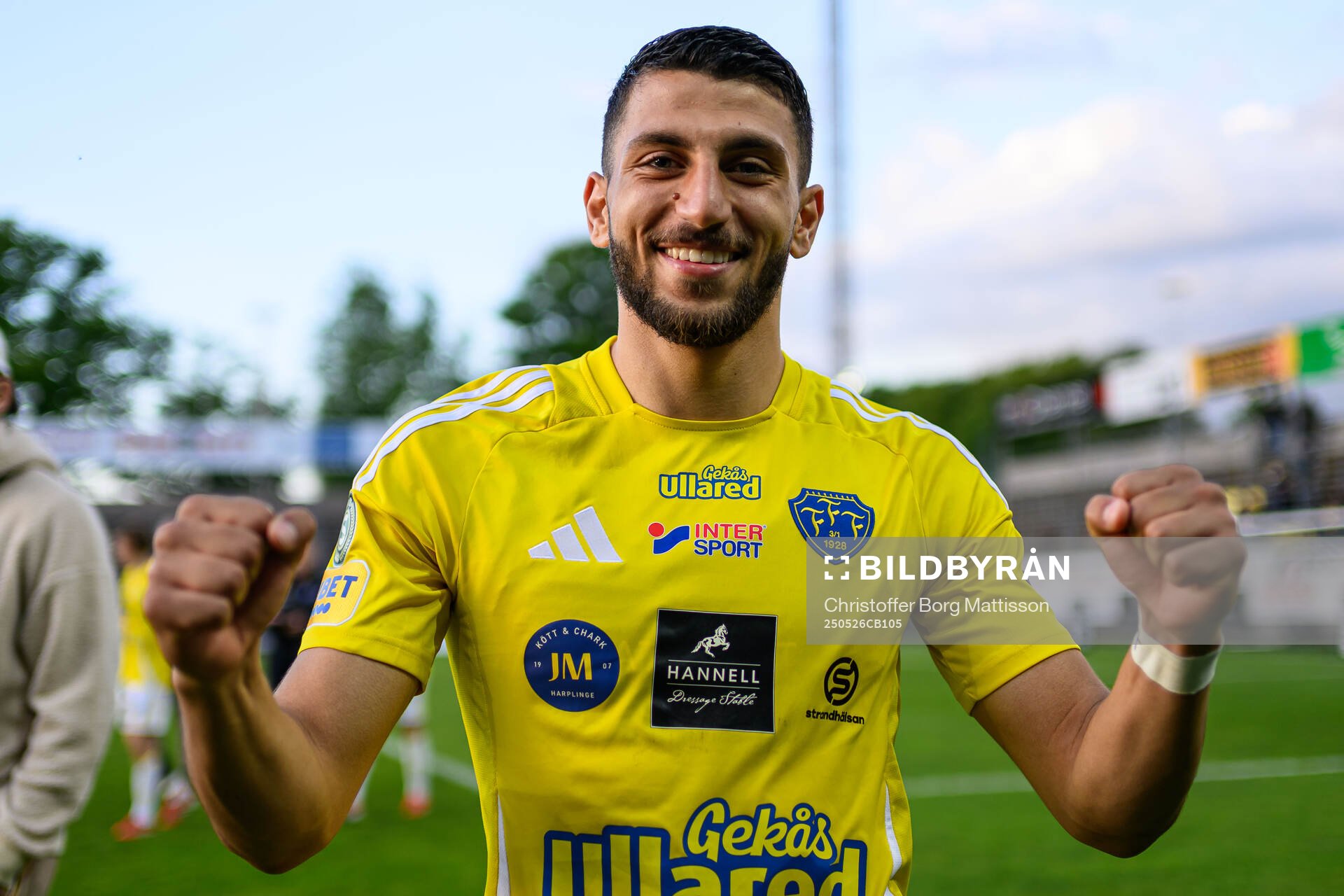 Falkenbergs Leonardo Farah Shahin jublar efter fotbollsmatchen i Superettan mellan Landskrona och Falkenberg den 26 maj 2025 i Landskrona.