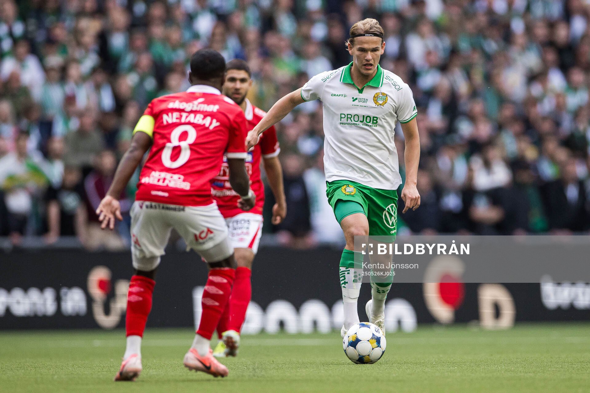 Hammarbys Markus Karlsson under fotbollsmatchen i Allsvenskan mellan Hammarby och Degerfors den 26 maj 2025 i Stockholm. 