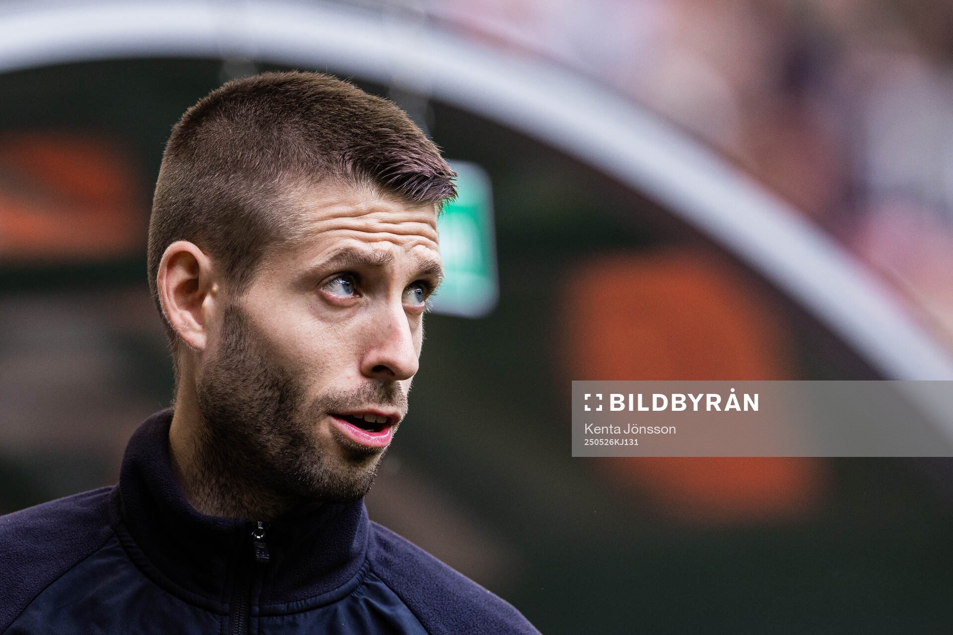 Hammarbys assisterande tränare David Selini under fotbollsmatchen i Allsvenskan mellan Hammarby och Degerfors den 26 maj 2025 i Stockholm.