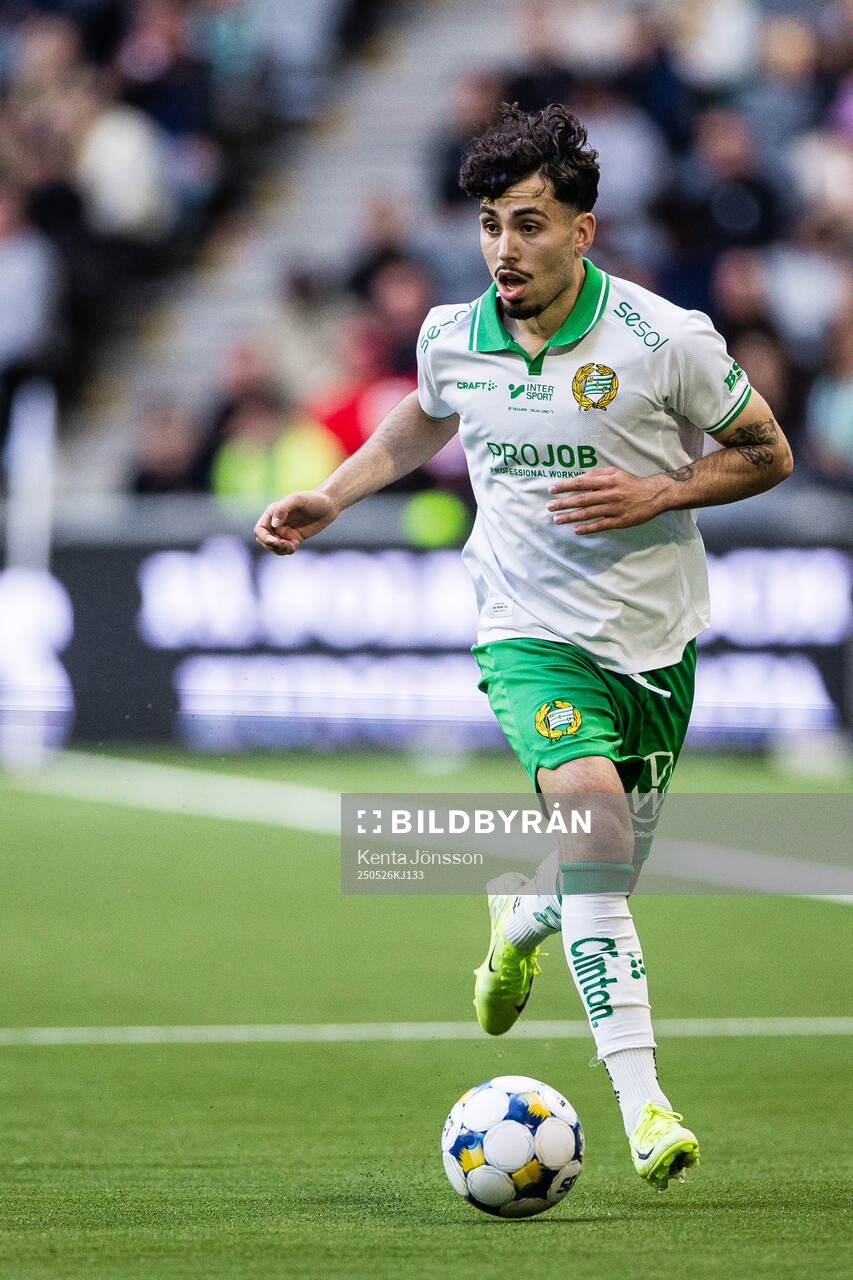 Hammarbys Sebastian Tounekti under fotbollsmatchen i Allsvenskan mellan Hammarby och Degerfors den 26 maj 2025 i Stockholm. 