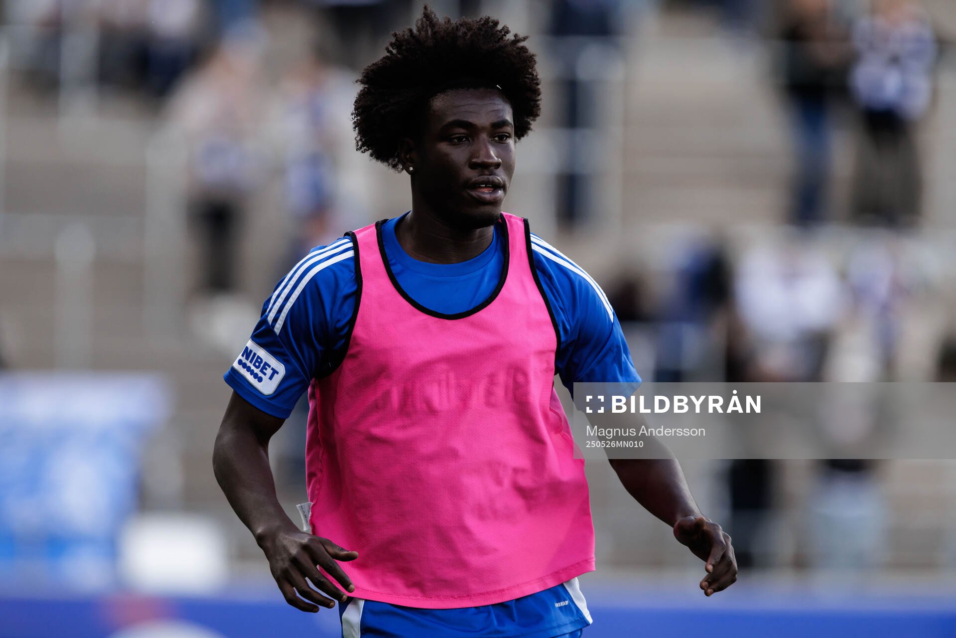 IFK Norrköpings Kojo Peprah Oppong inför fotbollsmatchen i Allsvenskan mellan IFK Norrköping och Mjällby den 26 maj 2025 i Norrköping.