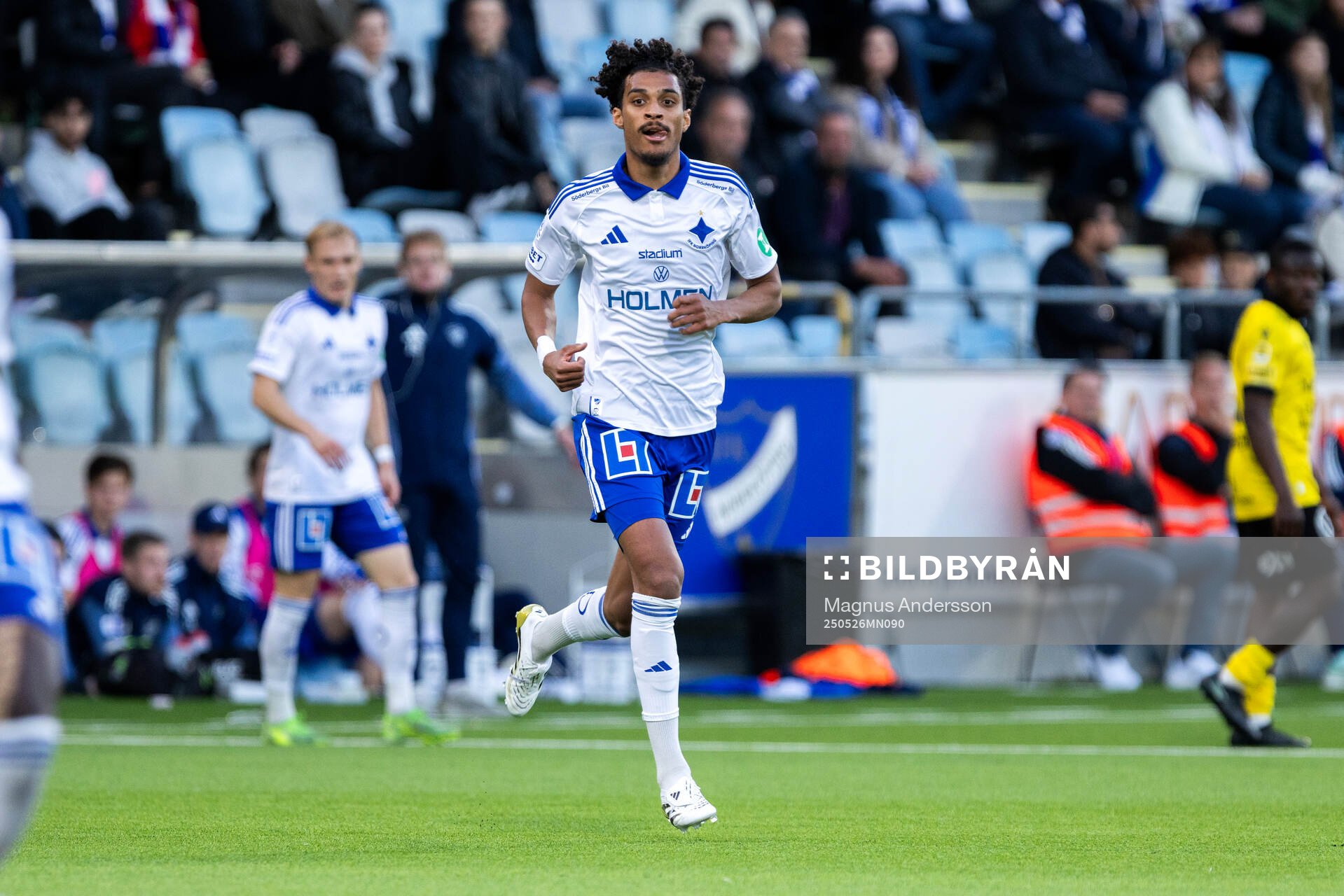 IFK Norrköpings Jesper Ceesay under fotbollsmatchen i Allsvenskan mellan IFK Norrköping och Mjällby den 26 maj 2025 i Norrköping. 