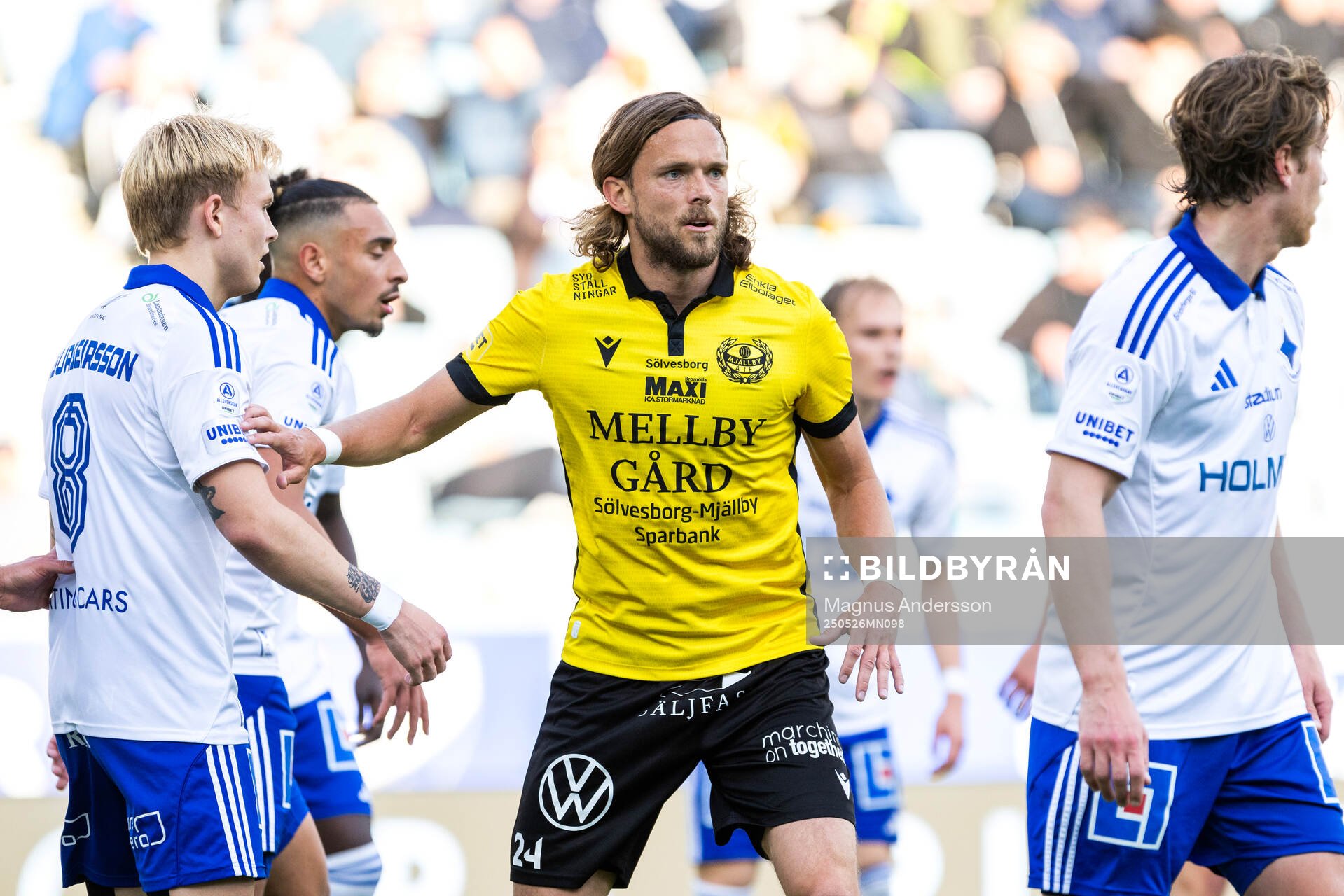 Mjällbys Tom Pettersson under fotbollsmatchen i Allsvenskan mellan IFK Norrköping och Mjällby den 26 maj 2025 i Norrköping. 