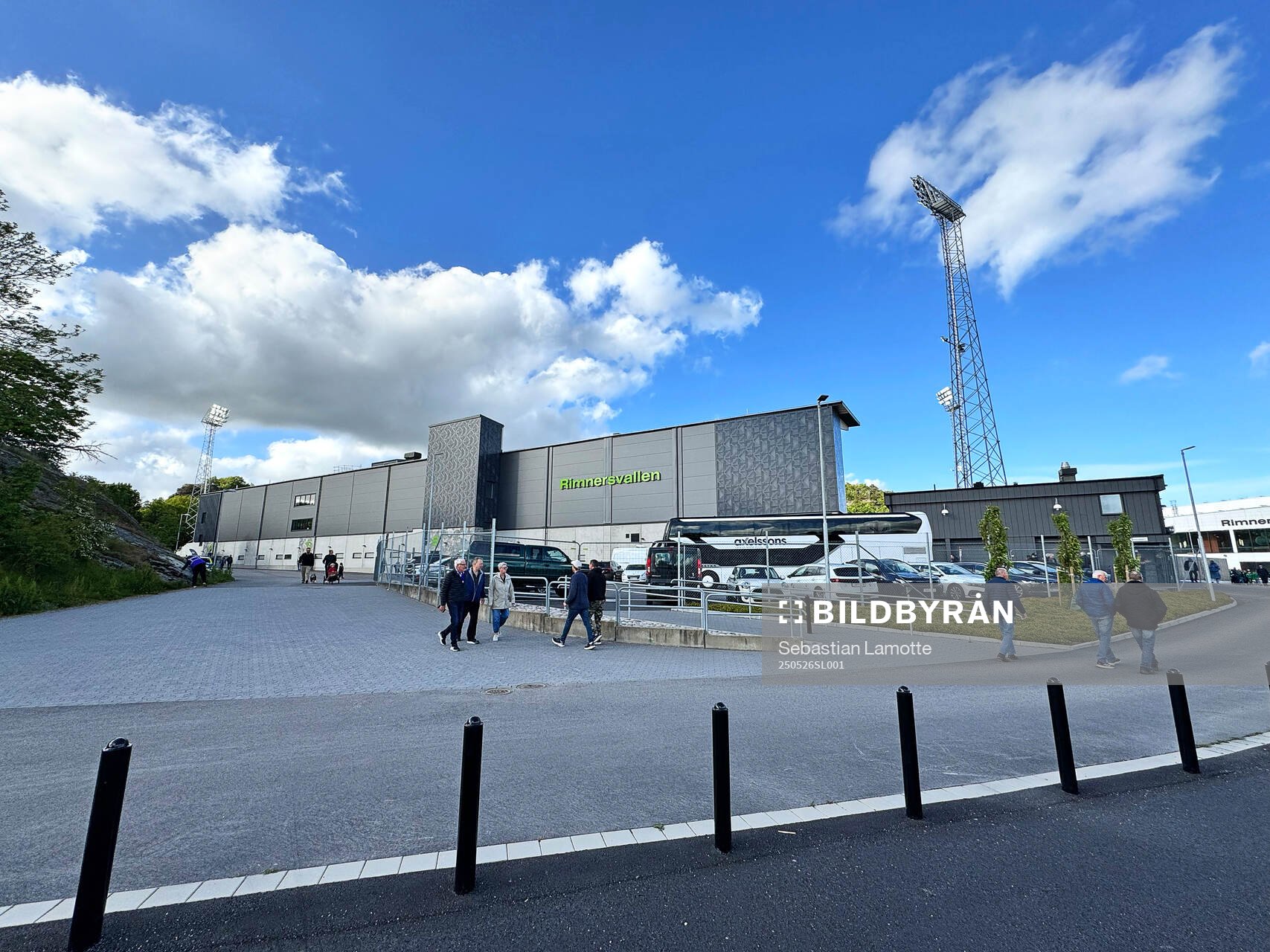 Exteriör vy av Rimnersvallen inför fotbollsmatchen i Superettan mellan Oddevold och Västerås den 26 maj 2025 i Uddevalla. 

