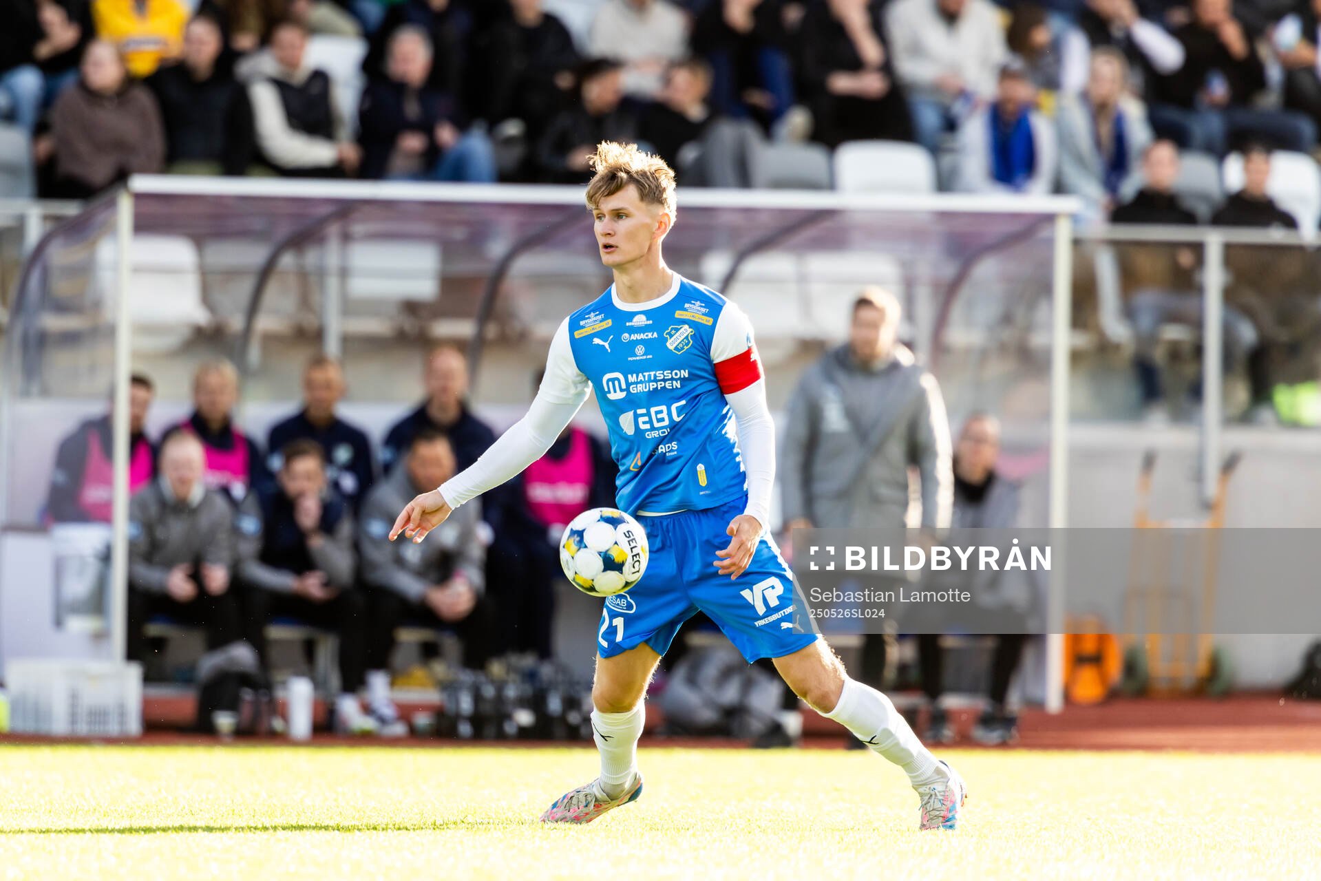 Oddevolds Alexander Almqvist under fotbollsmatchen i Superettan mellan Oddevold och Västerås den 26 maj 2025 i Uddevalla. 