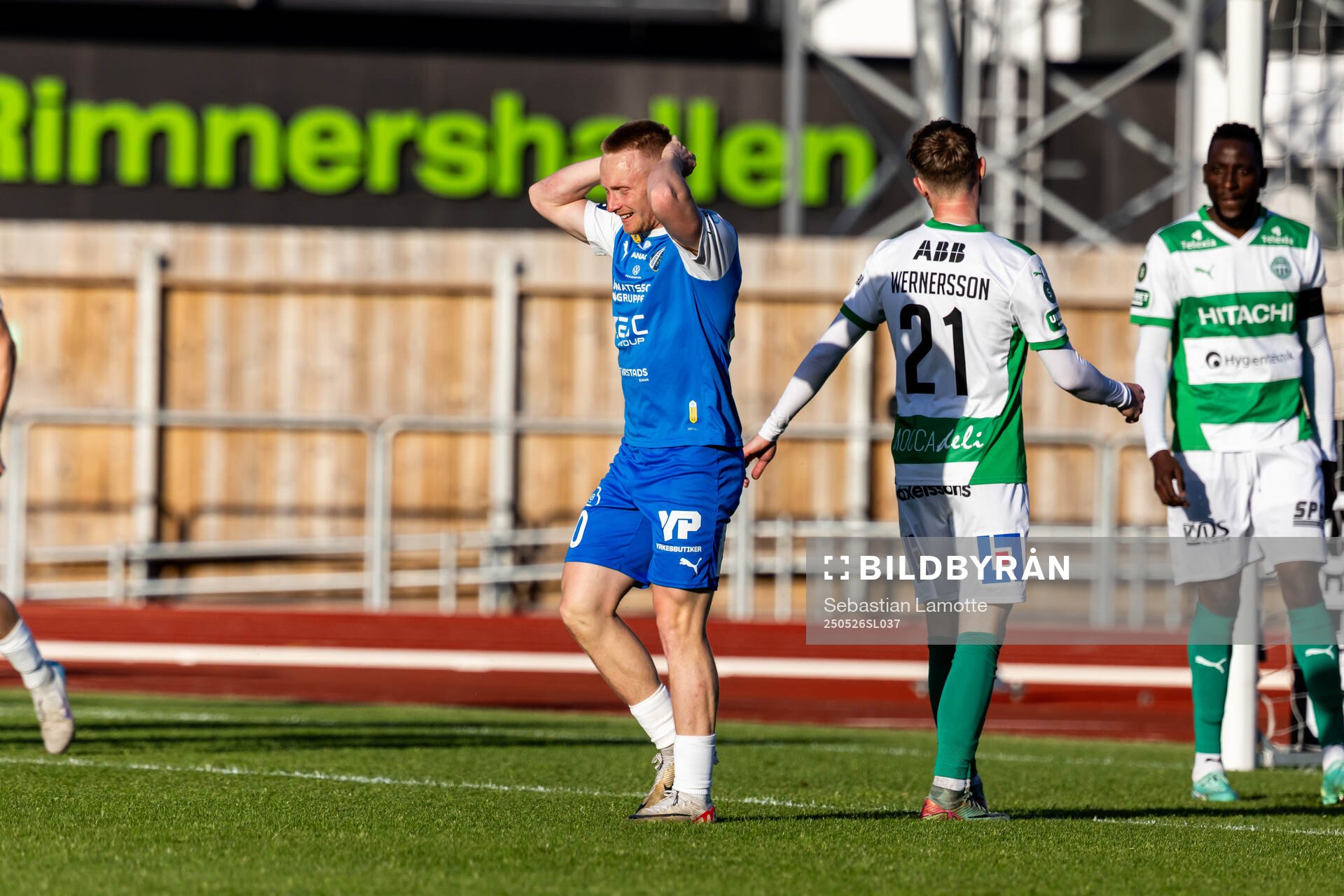 Oddevolds Adam Engelbrektsson reagerar efter ett missat läge under fotbollsmatchen i Superettan mellan Oddevold och Västerås den 26 maj 2025 i Uddevalla.