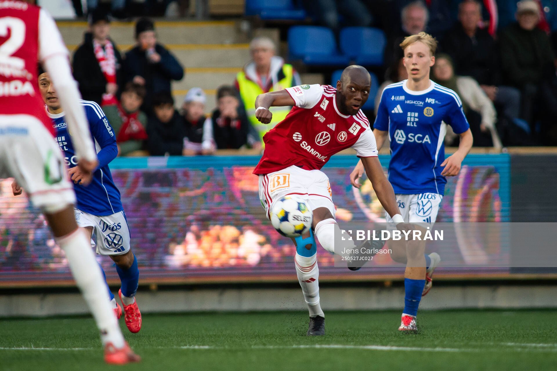 Sandvikens IFs Moonga Simba under fotbollsmatchen i Superettan mellan Sandvikens IF och GIF Sundsvall den 27 maj 2025 i Sandviken.