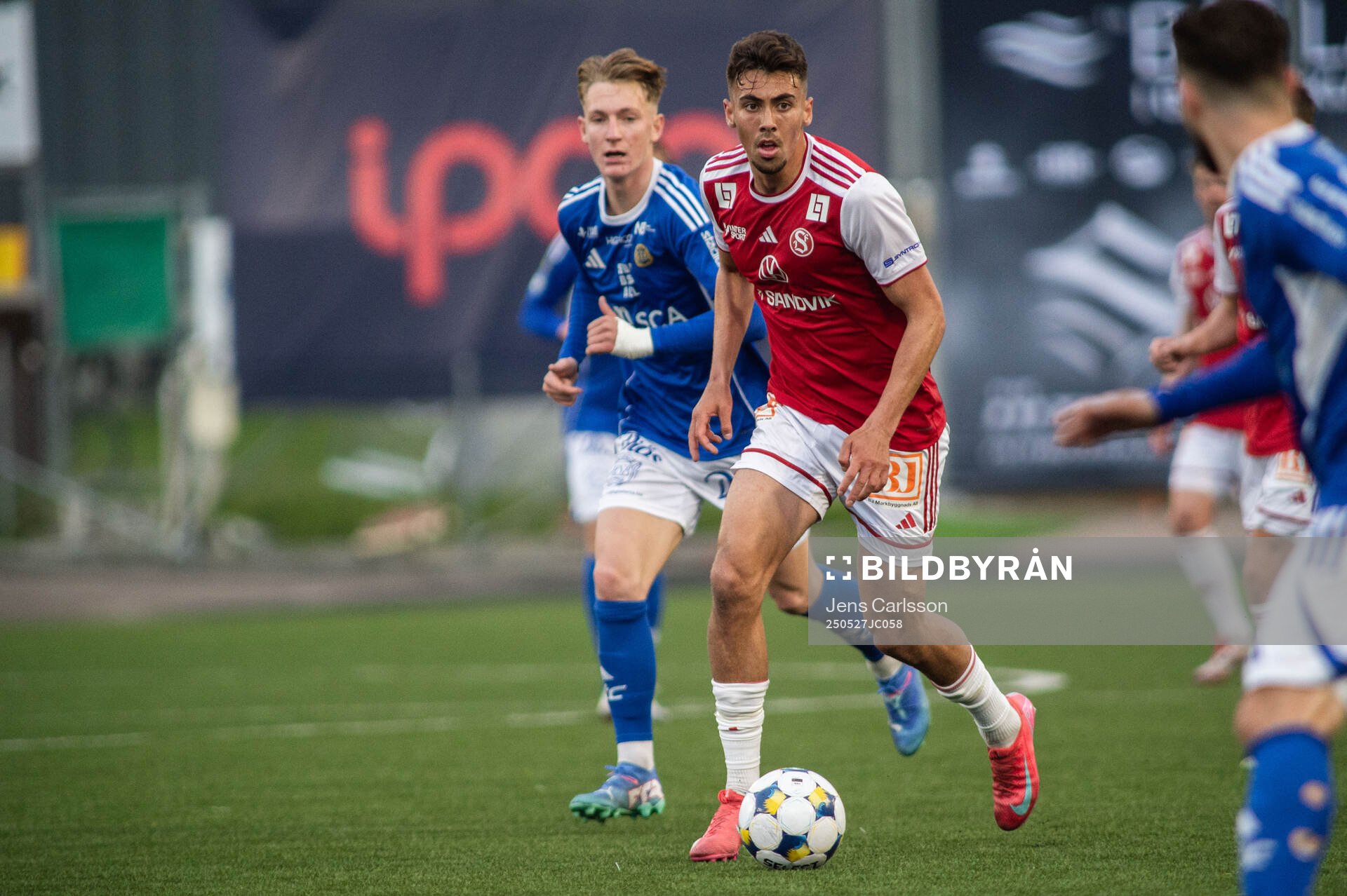 Sandvikens IFs Liam Vabö under fotbollsmatchen i Superettan mellan Sandvikens IF och GIF Sundsvall den 27 maj 2025 i Sandviken. 
