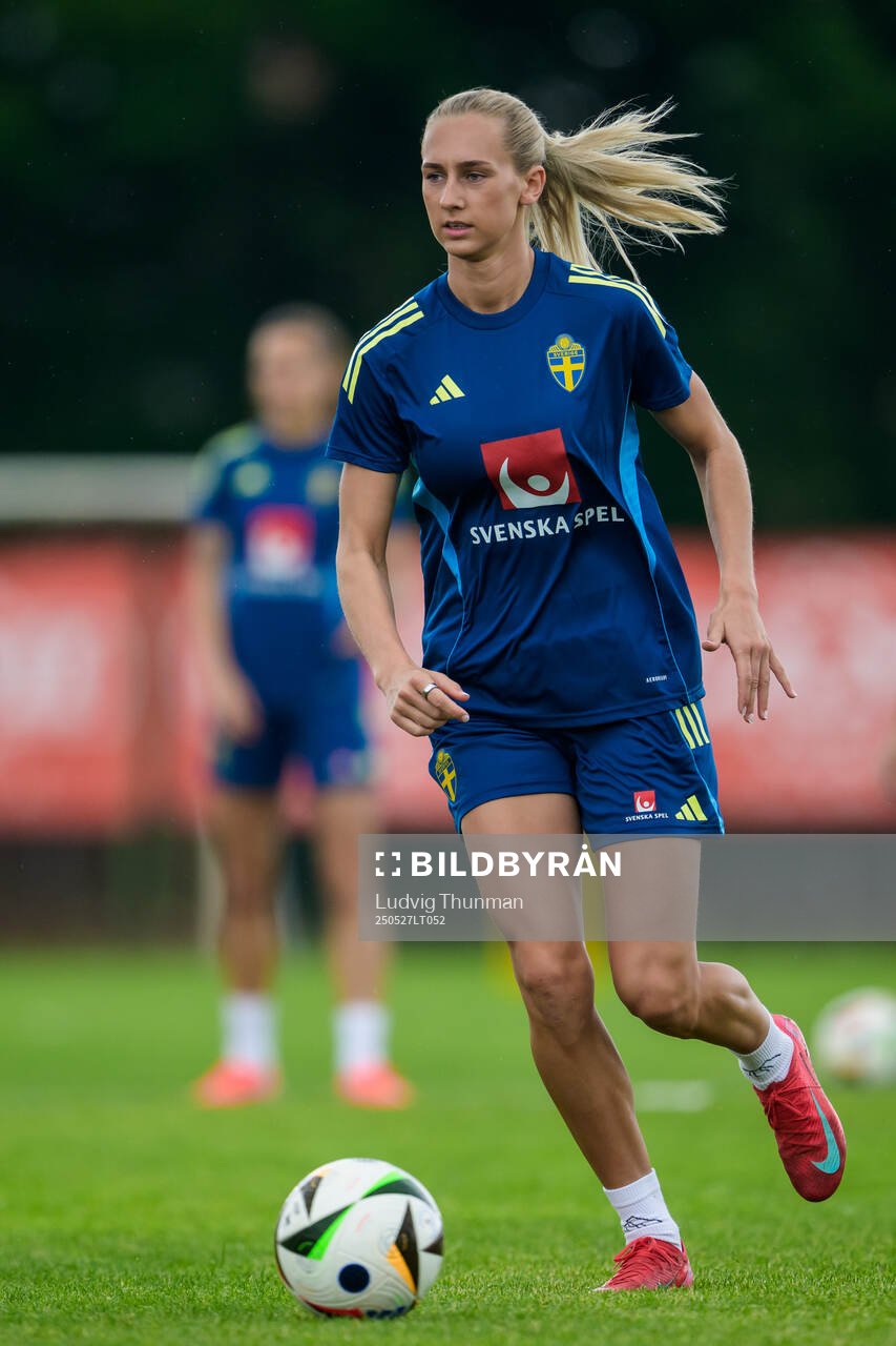Ellen Wangerheim of the Swedish women’s national football team during a training session on May 27, 2025 in Fidenza. 