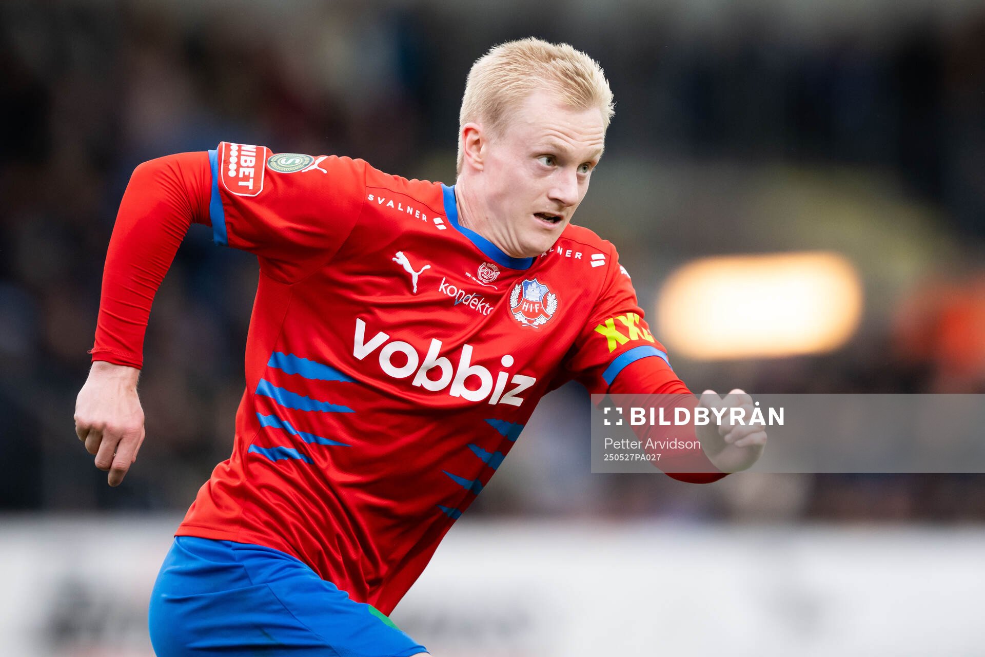 Helsingborgs Oscar Aga under fotbollsmatchen i Superettan mellan Trelleborg och Helsingborg den 27 maj 2025 i Trelleborg. 
