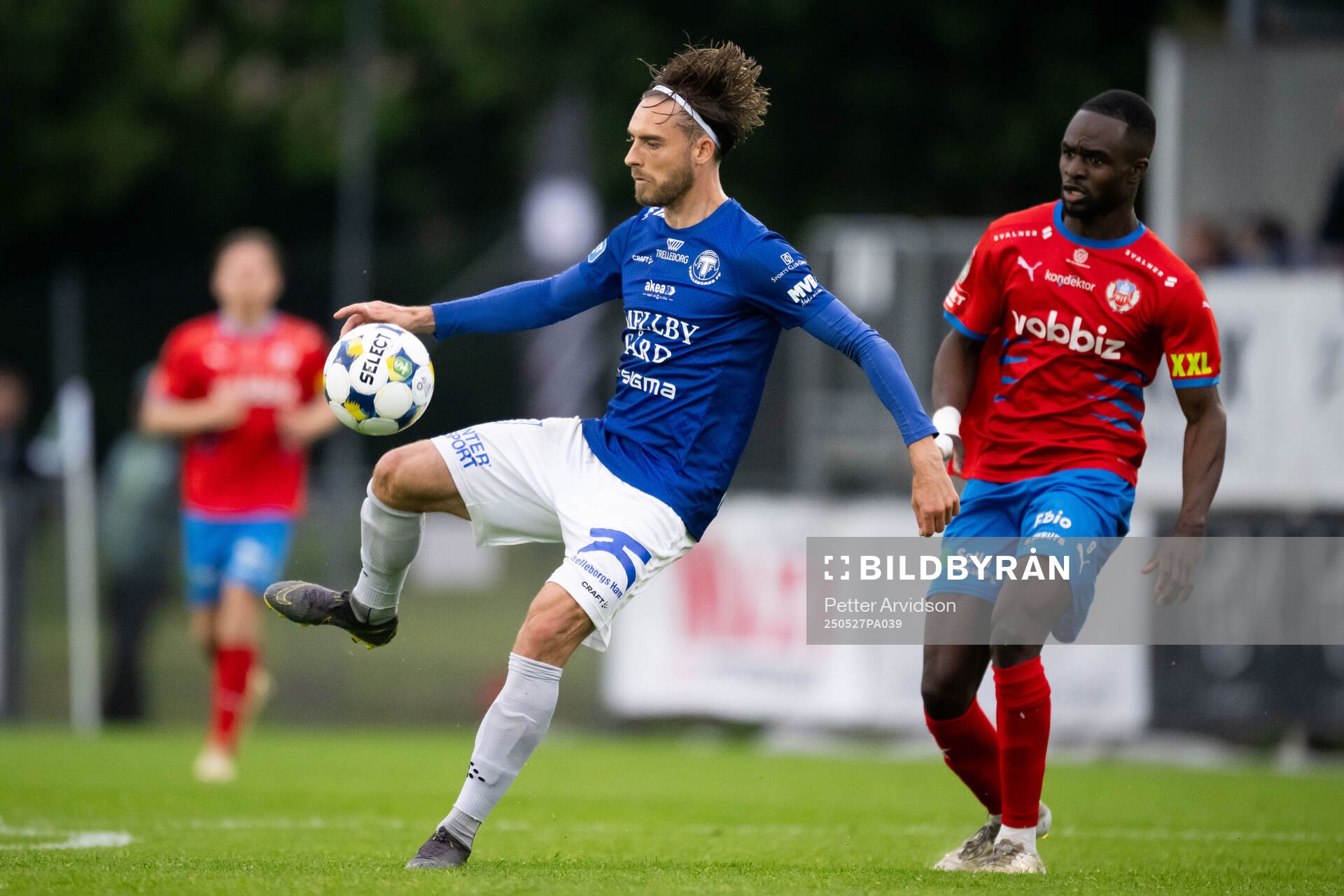 Trelleborgs Felix Hörberg och Helsingborgs Adam Akimey