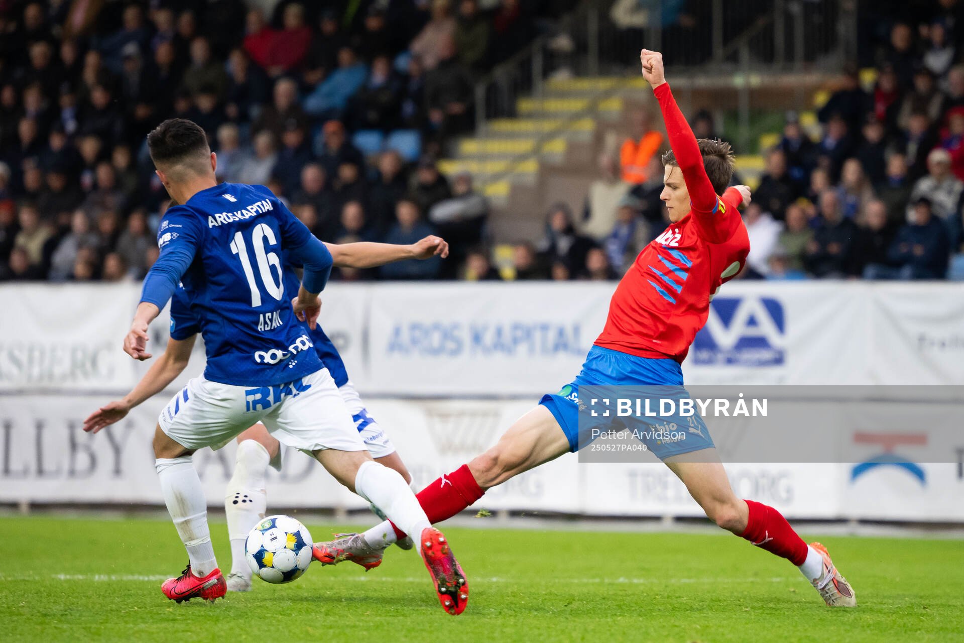 Trelleborgs Ammar Asani och Helsingborgs Adrian Svanbäck