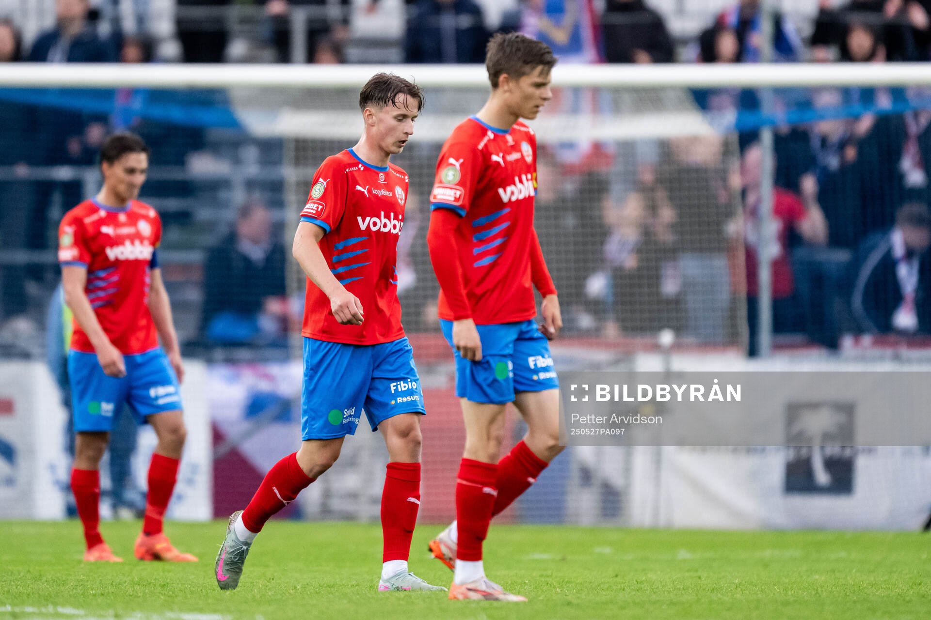 Helsingborgs Lukas Kjellnäs och Adrian Svanbäck deppar