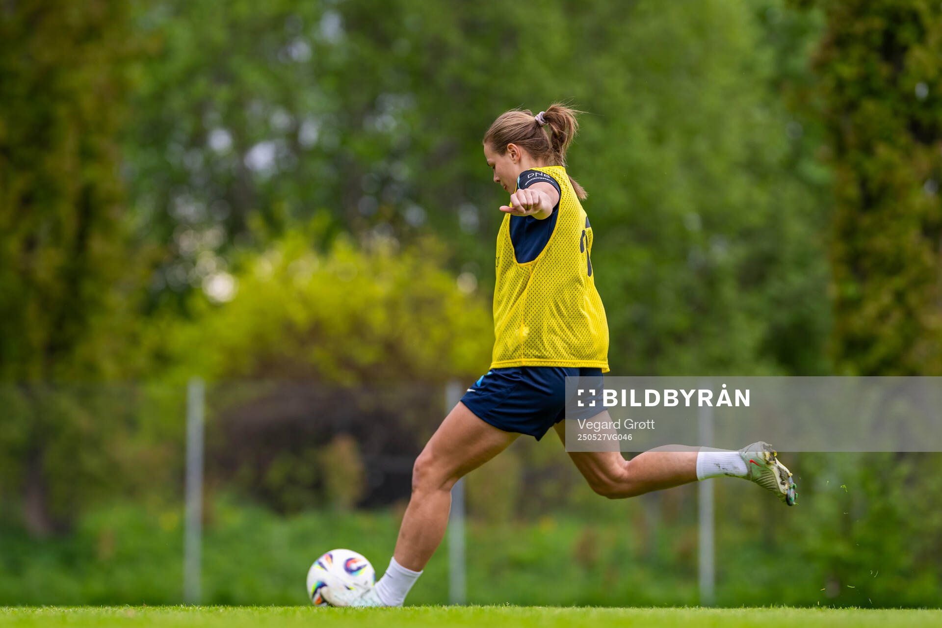 Marthine Østenstad of the Norwegian women's national football team during a training session on May 27, 2025 in Trondheim. 
