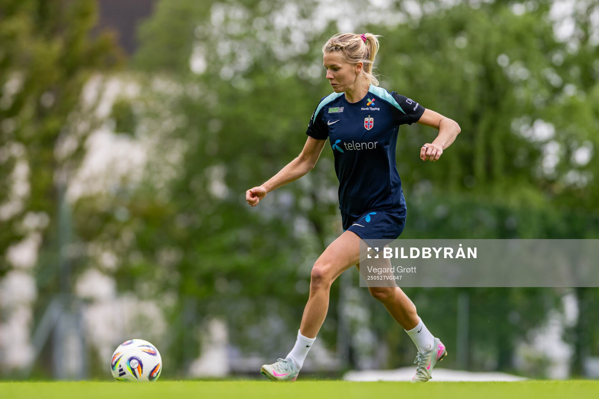 Ada Hegerberg of the Norwegian women's national football team during a training session on May 27, 2025 in Trondheim. 