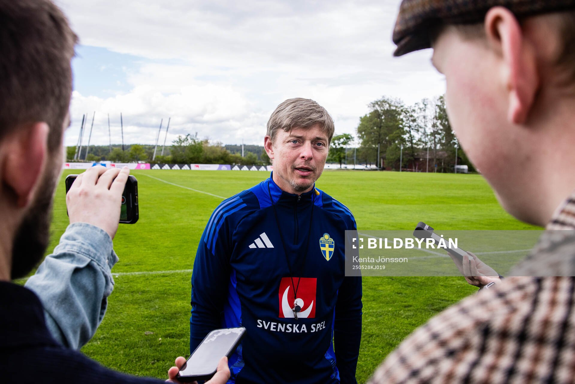 Head coach Jon Dahl Tomasson of the Swedish men's national football team are being interviewed during a training session on May 28, 2025 in Stockholm. 
