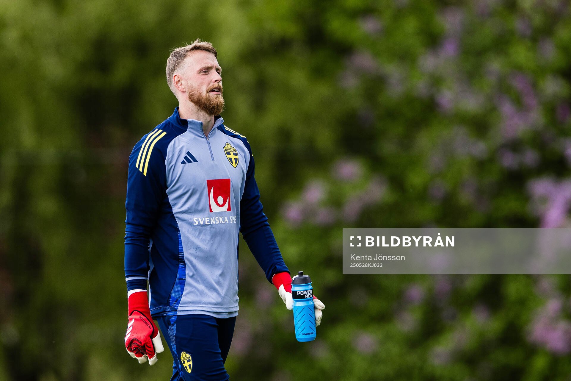 Goalkeeper Viktor Johansson of the Swedish men's national football team during a training session on May 28, 2025 in Stockholm. 
