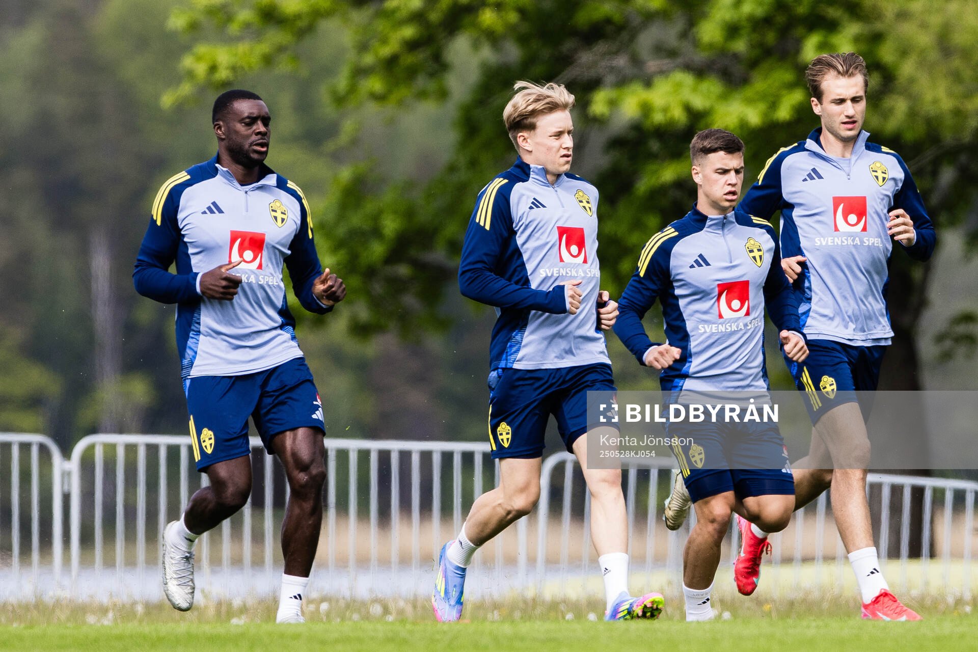 Ken Sema, Daniel Svensson, Samuel Dahl and Benjamin Nygren of the Swedish men's national football team during a training session on May 28, 2025 in Stockholm.