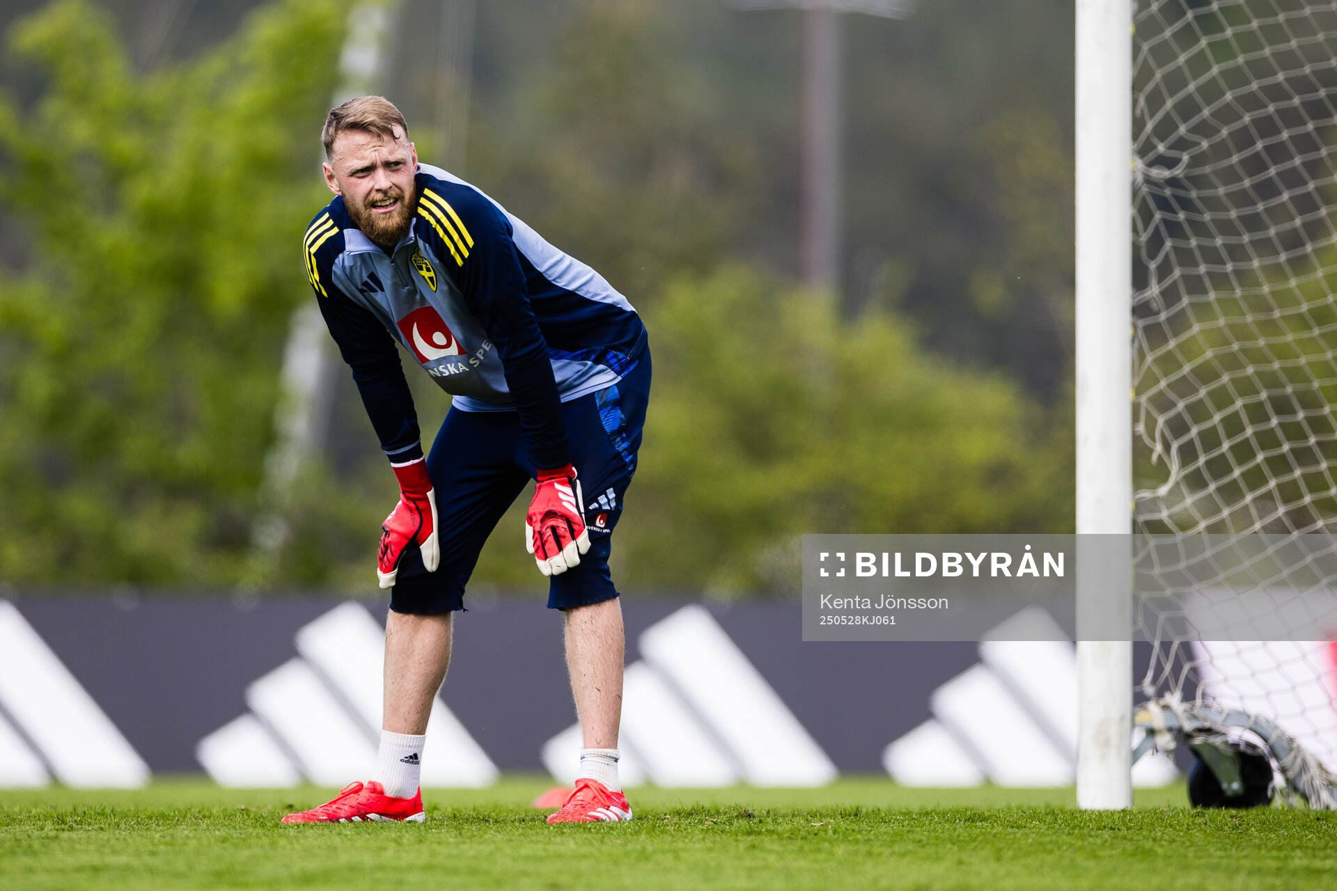 goalkeeper Viktor Johansson of the Swedish men's national football team during a training session on May 28, 2025 in Stockholm. 