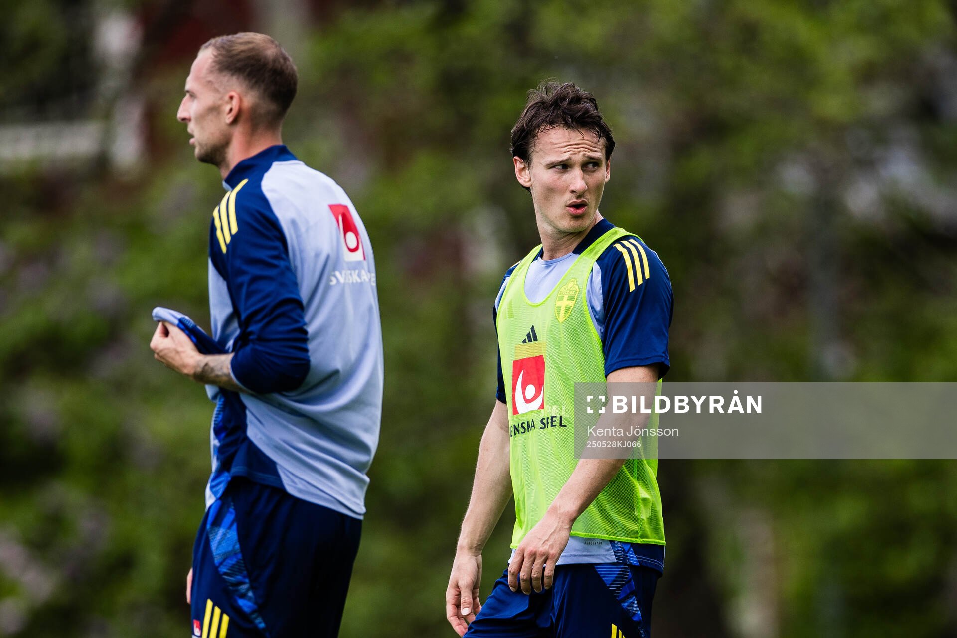 Hjalmar Ekdal of the Swedish men's national football team during a training session on May 28, 2025 in Stockholm. 