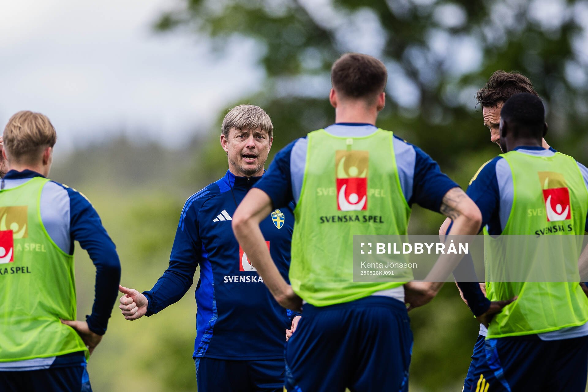 Head coach Jon Dahl Tomasson of the Swedish men's national