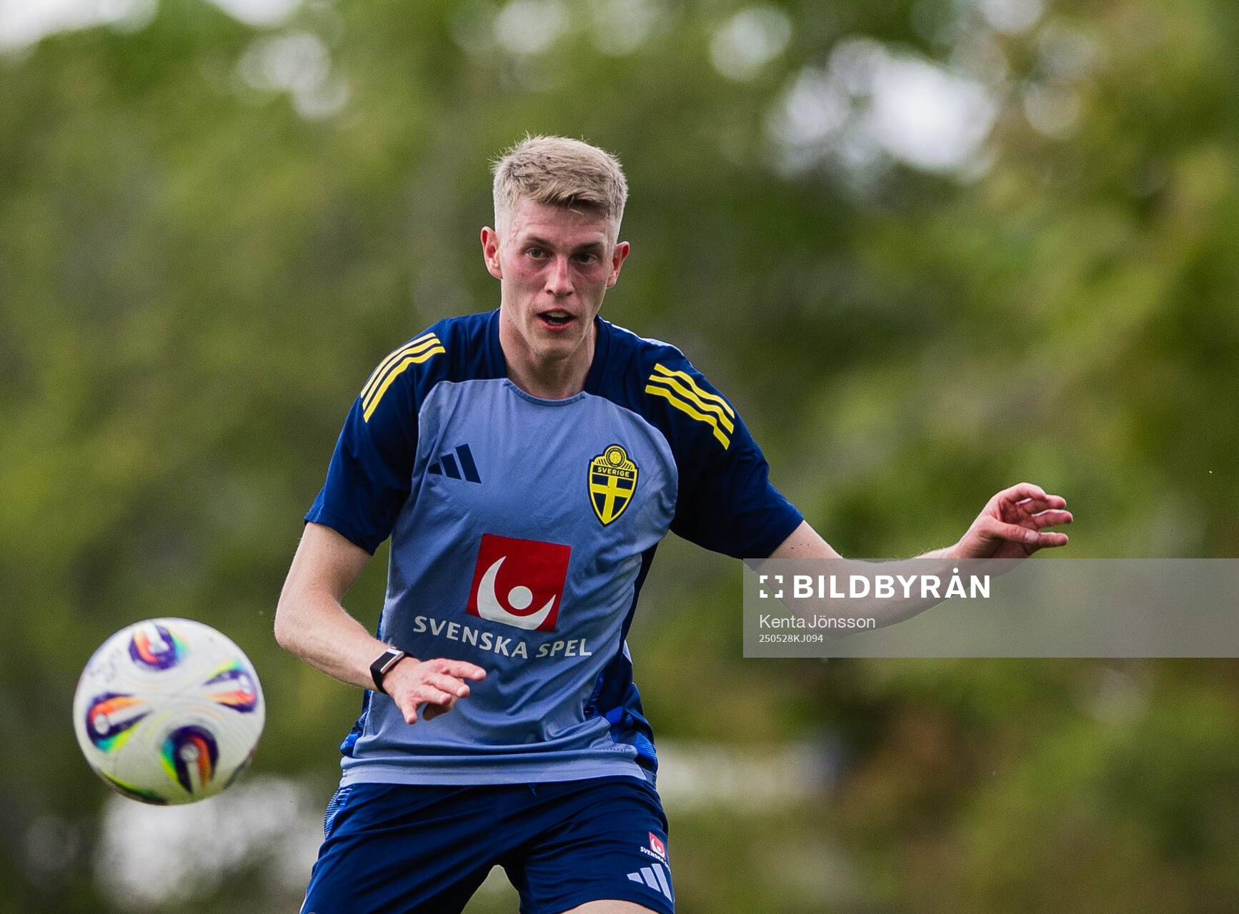 Alexander Bernhardsson of the Swedish men's national football team during a training session on May 28, 2025 in Stockholm. 
