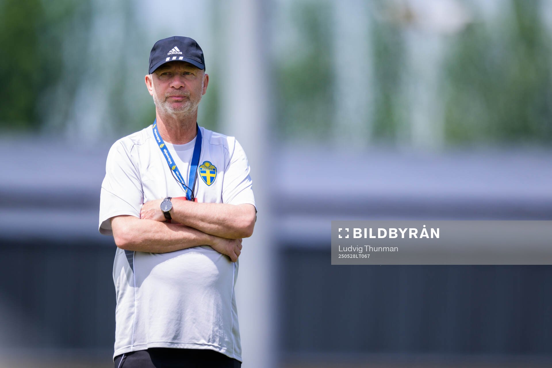 Head coach Peter Gerhardsson of the Swedish women’s national football team during a training session on May 28, 2025 in Fidenza. 
