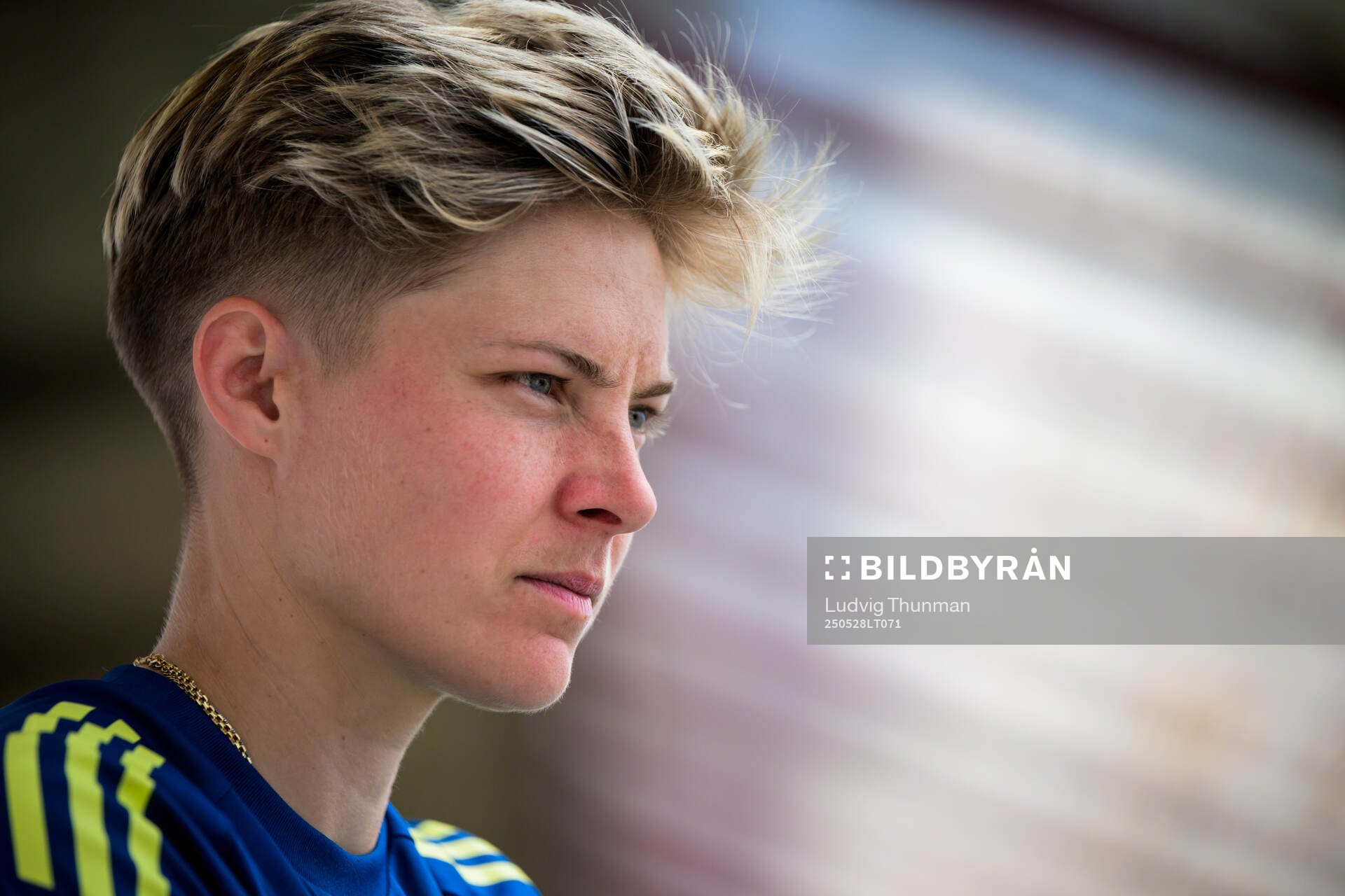 Lina Hurtig of the Swedish women’s national football team is interviewed by the media after a training session on May 28, 2025 in Fidenza. 