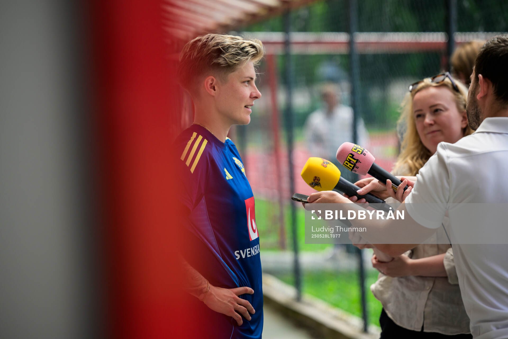 Lina Hurtig of the Swedish women’s national football team is interviewed by the media after a training session on May 28, 2025 in Fidenza. 