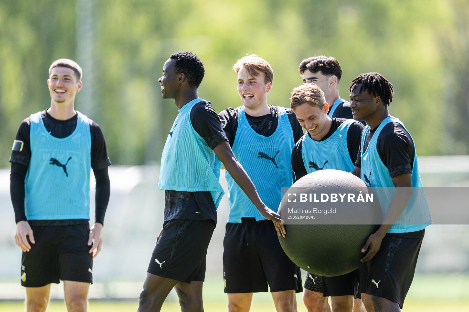 Häckens Nikola Zecevic, Sigge Jansson, Pontus Dahbo och Severin Nioule under en träning inför finalen i Svenska Cupen den 28 maj 2025 i Göteborg.