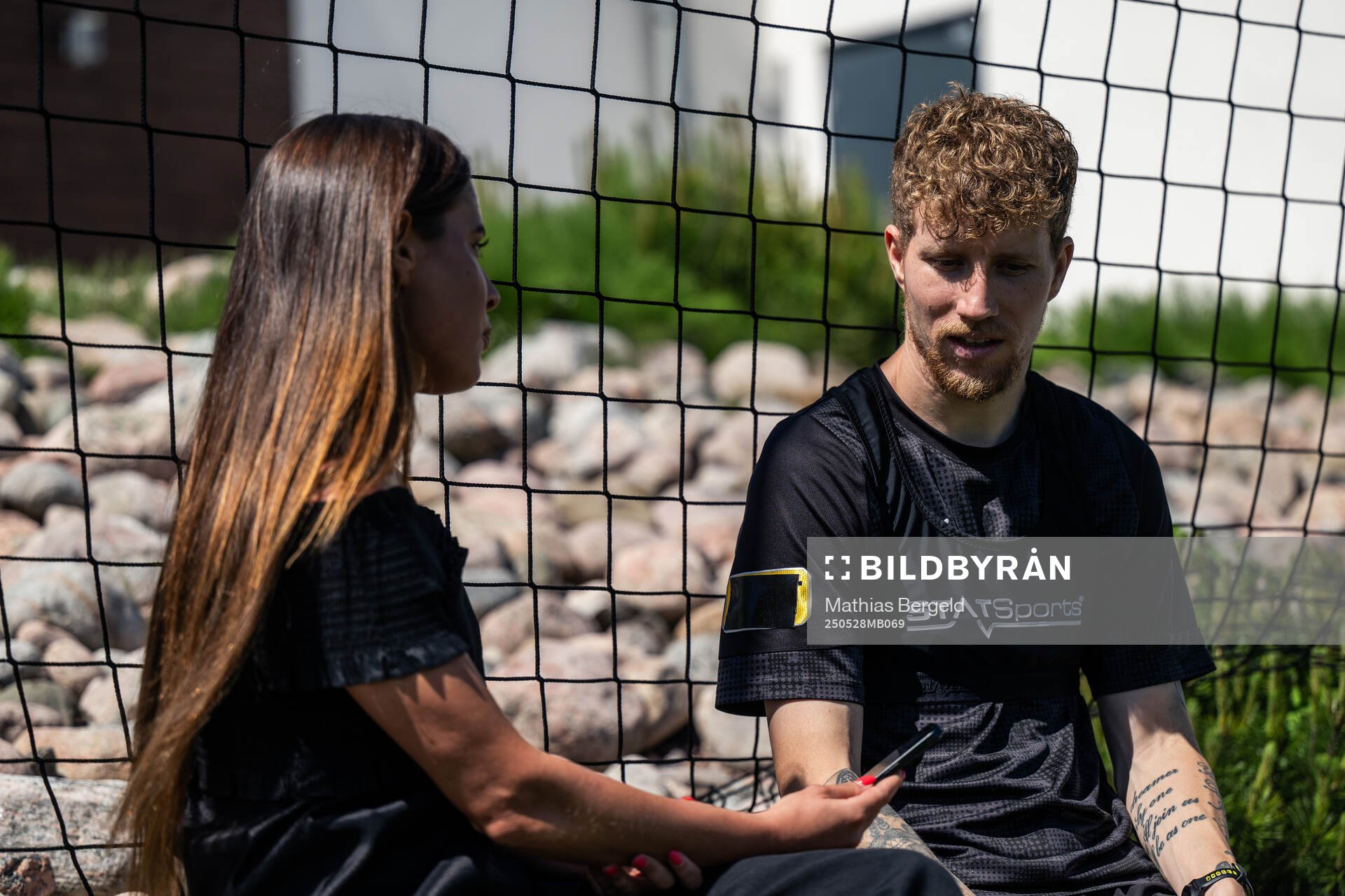 Häckens Simon Gustafson intervjuas under en pressträff inför finalen i Svenska Cupen den 28 maj 2025 i Göteborg. 