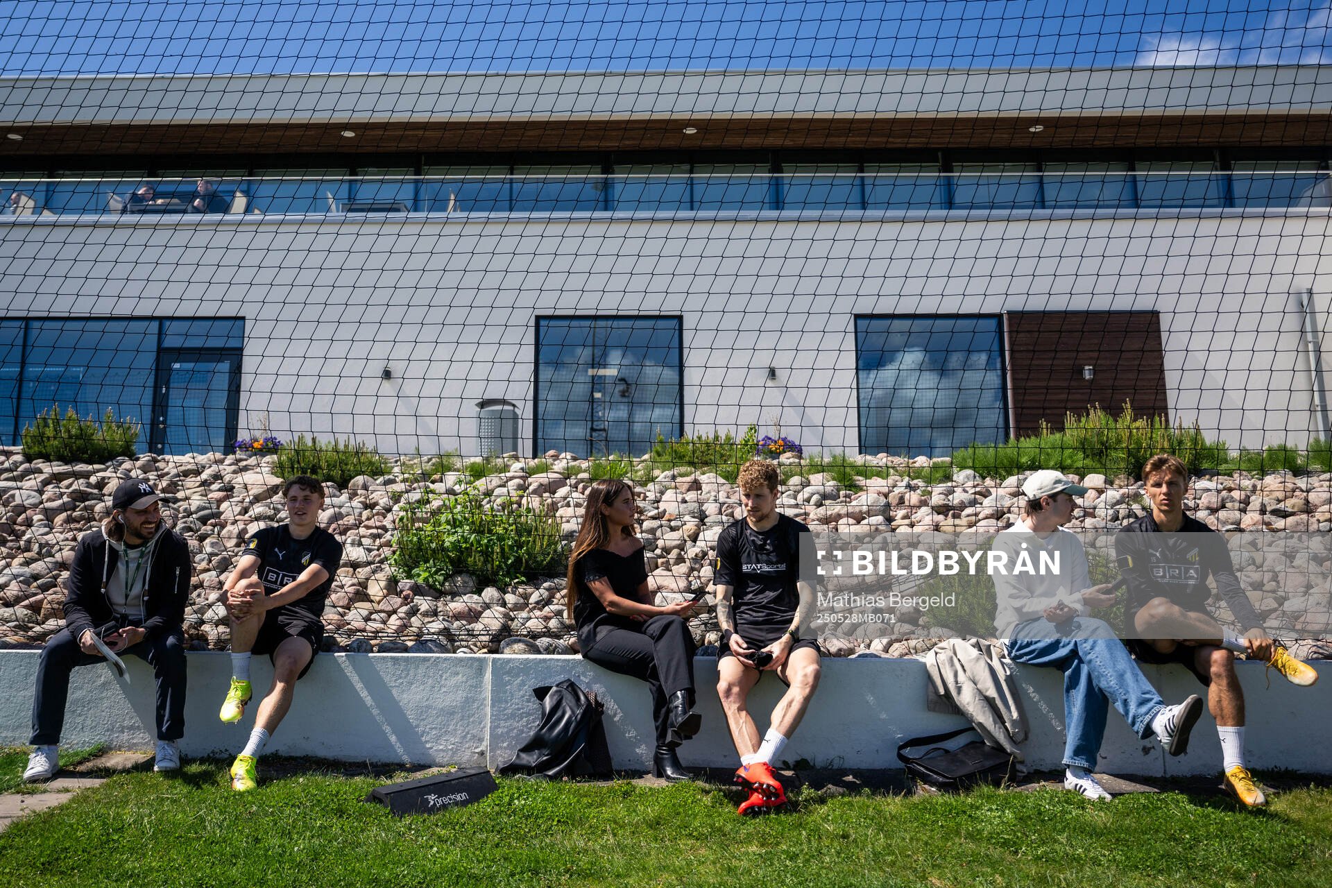 Häckens Filip Öhman, Simon Gustafson och Samuel Leach Holm intervjuas under en pressträff inför finalen i Svenska Cupen den 28 maj 2025 i Göteborg.