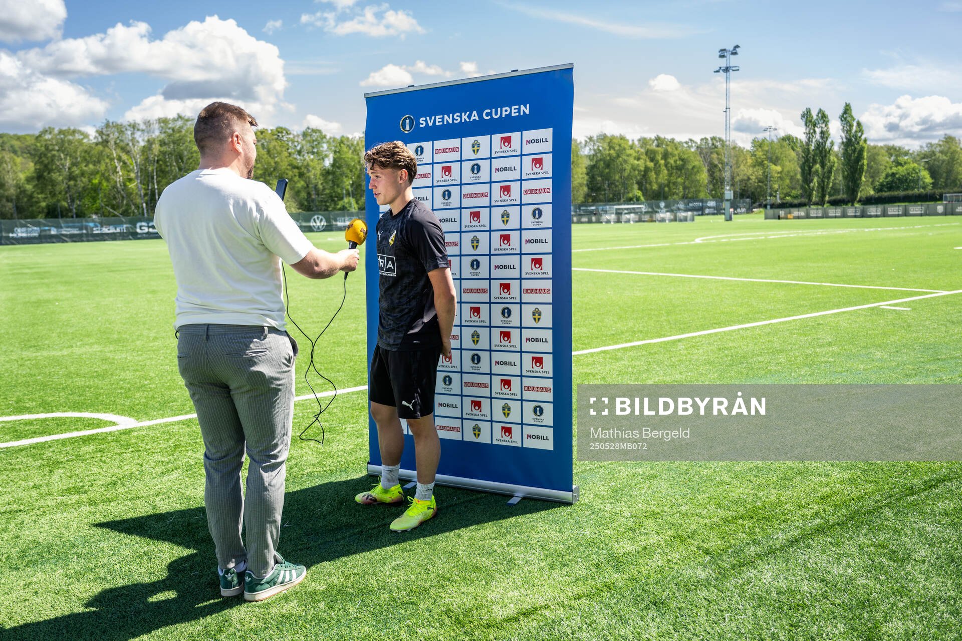 Häckens Filip Öhman intervjuas under en pressträff inför finalen i Svenska Cupen den 28 maj 2025 i Göteborg. 