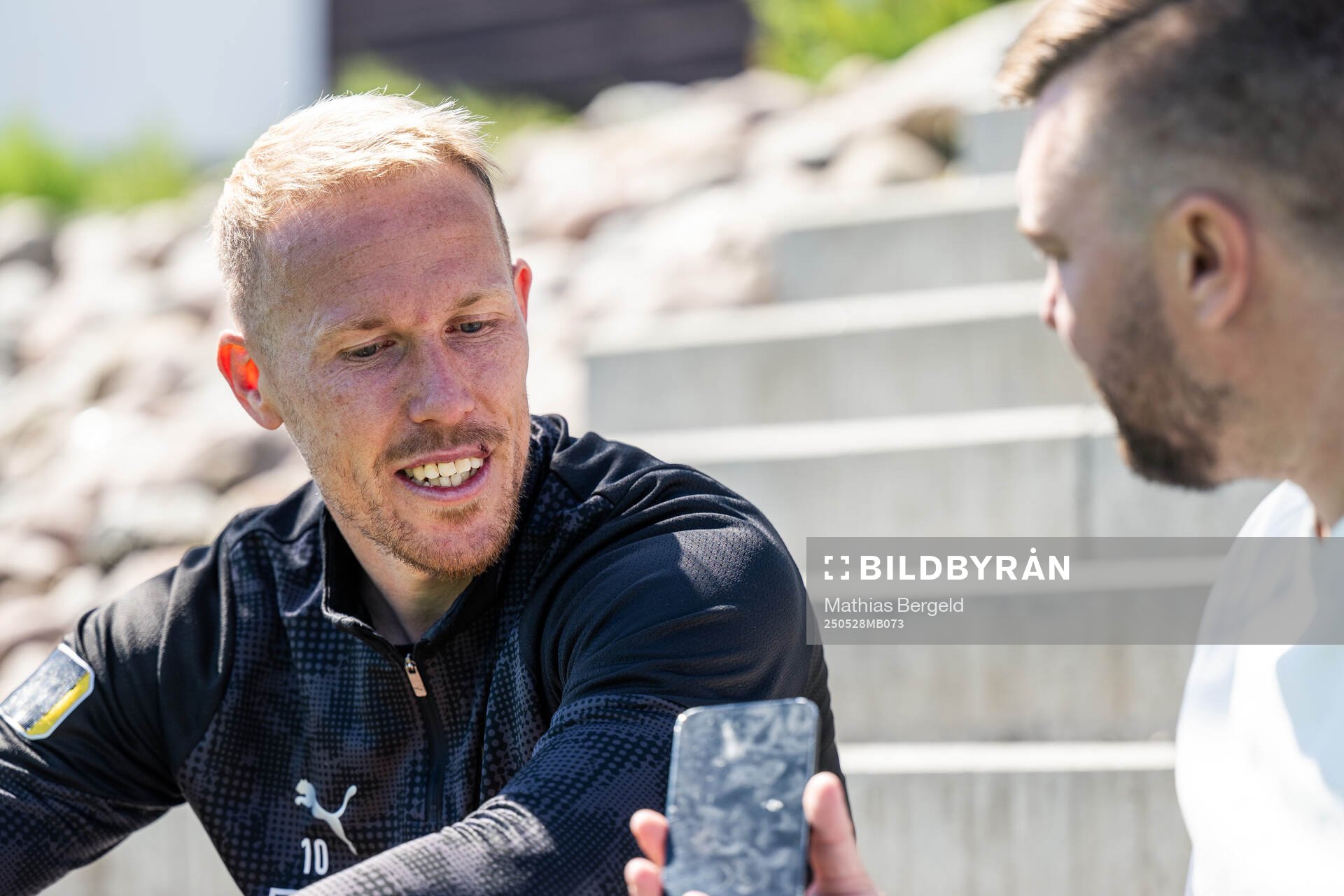Häckens Mikkel Rygaard Jensen intervjuas under en pressträff inför finalen i Svenska Cupen den 28 maj 2025 i Göteborg.