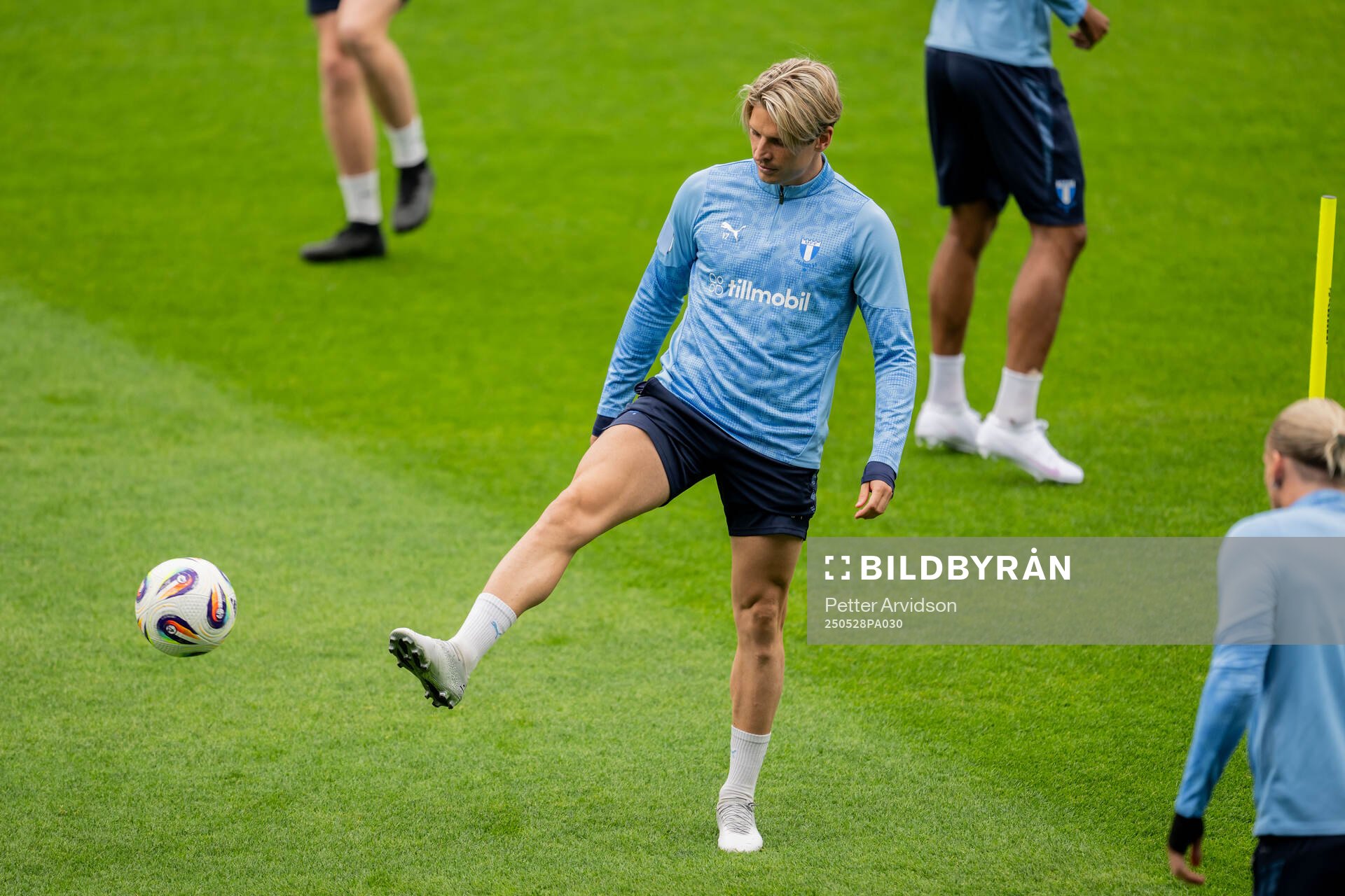 Malmö FFs Jens Stryger Larsen under en träning inför finalen i Svenska Cupen den 28 maj 2025 i Malmö. 