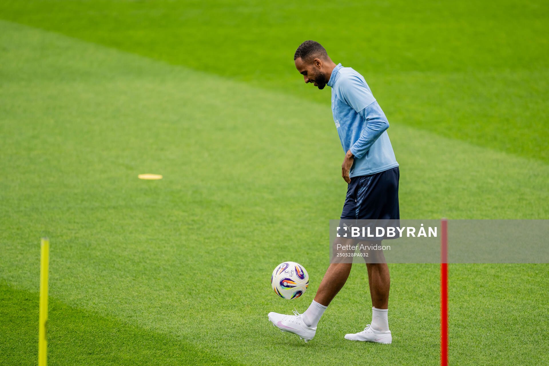 Malmö FFs Isaac Kiese Thelin under en träning inför finalen i Svenska Cupen den 28 maj 2025 i Malmö. 