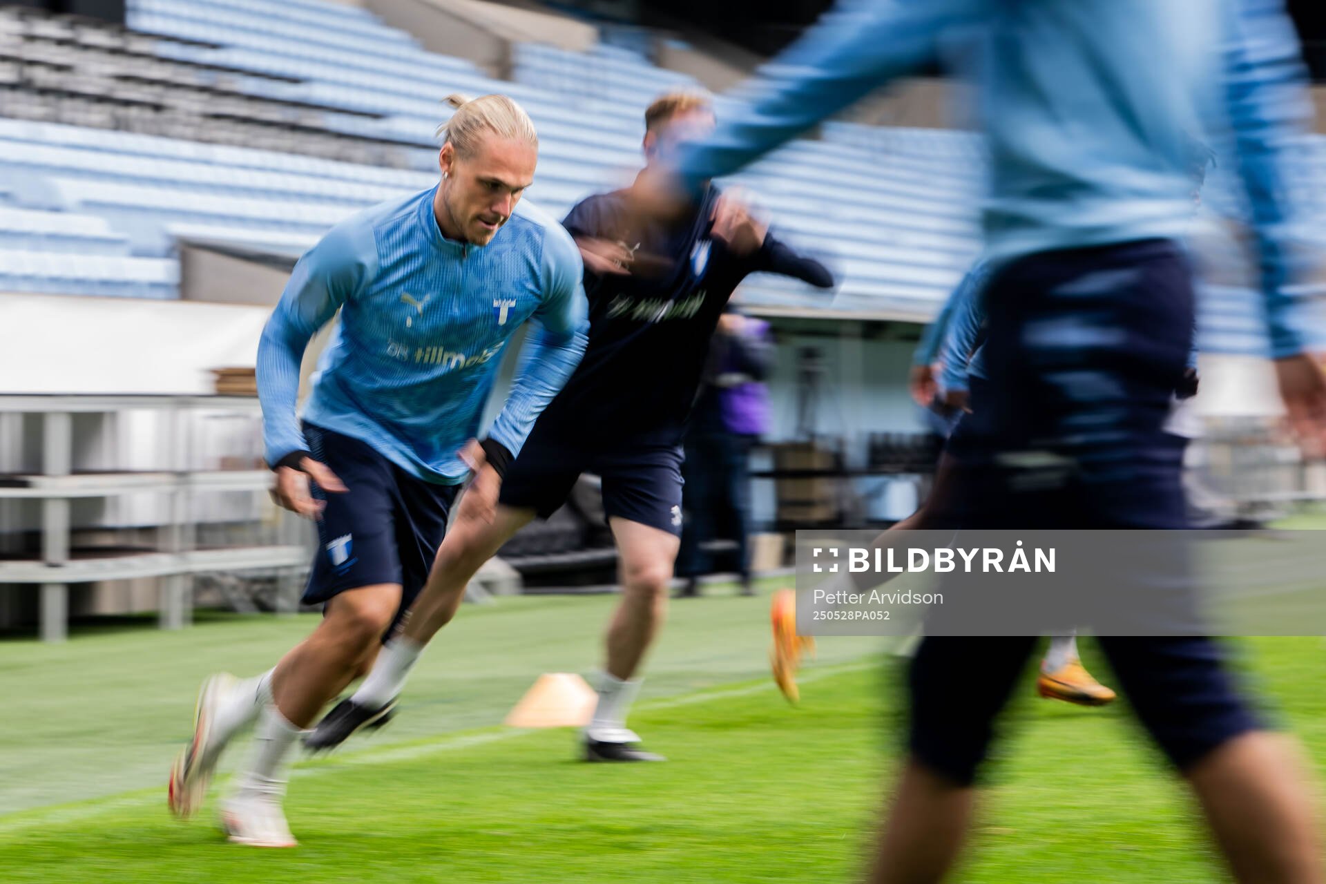 Malmö FFs Arnor Sigurdsson under en träning inför finalen i Svenska Cupen den 28 maj 2025 i Malmö. 