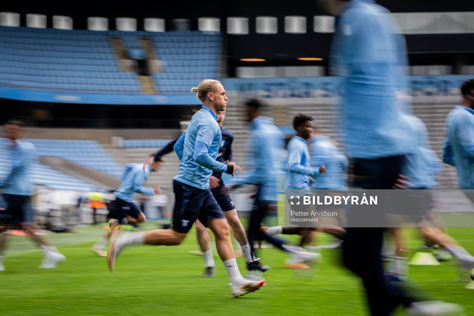 Malmö FFs Arnor Sigurdsson under en träning inför finalen i Svenska Cupen den 28 maj 2025 i Malmö. 